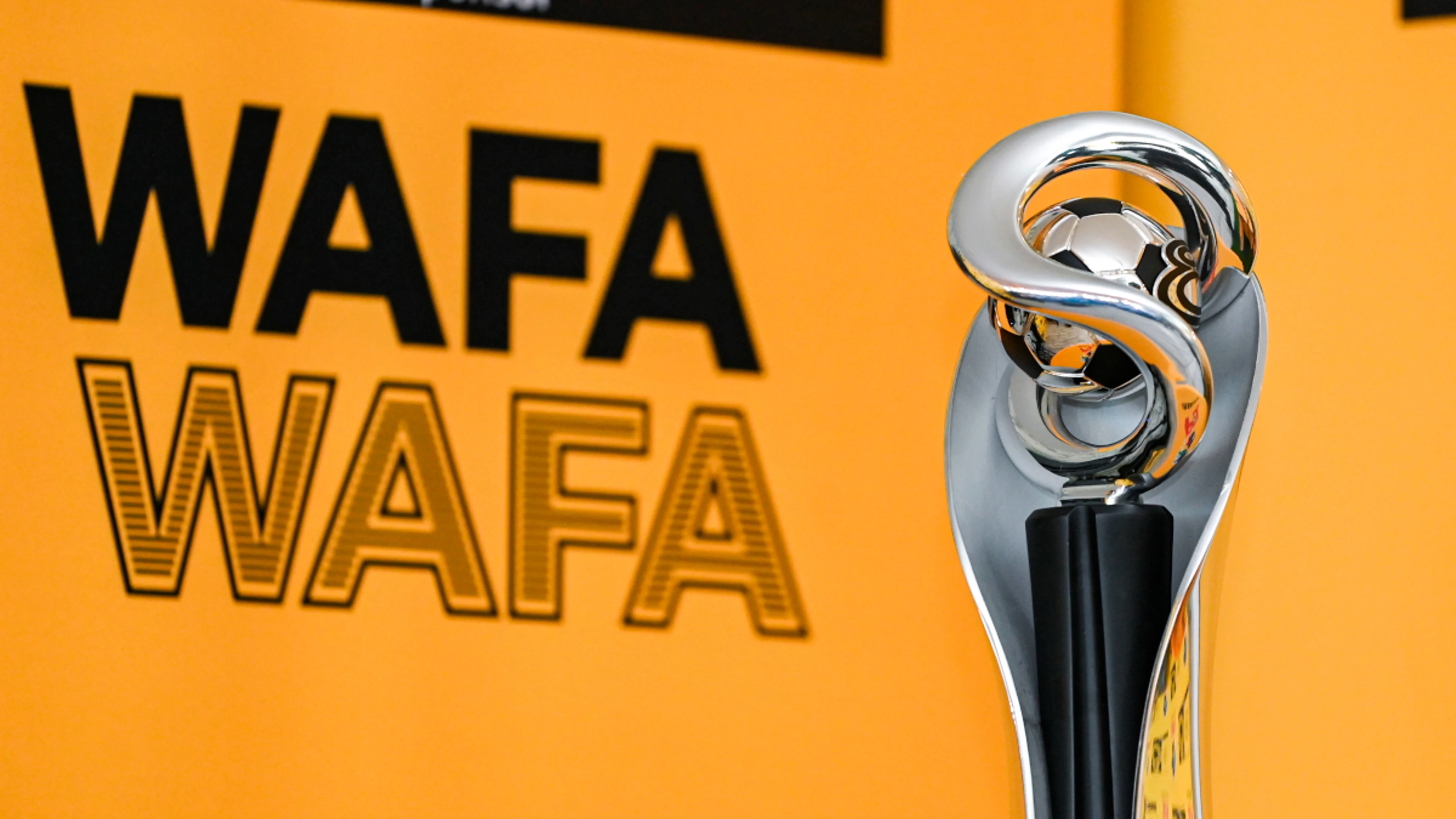 Pirates chase rare feat in MTN8 final