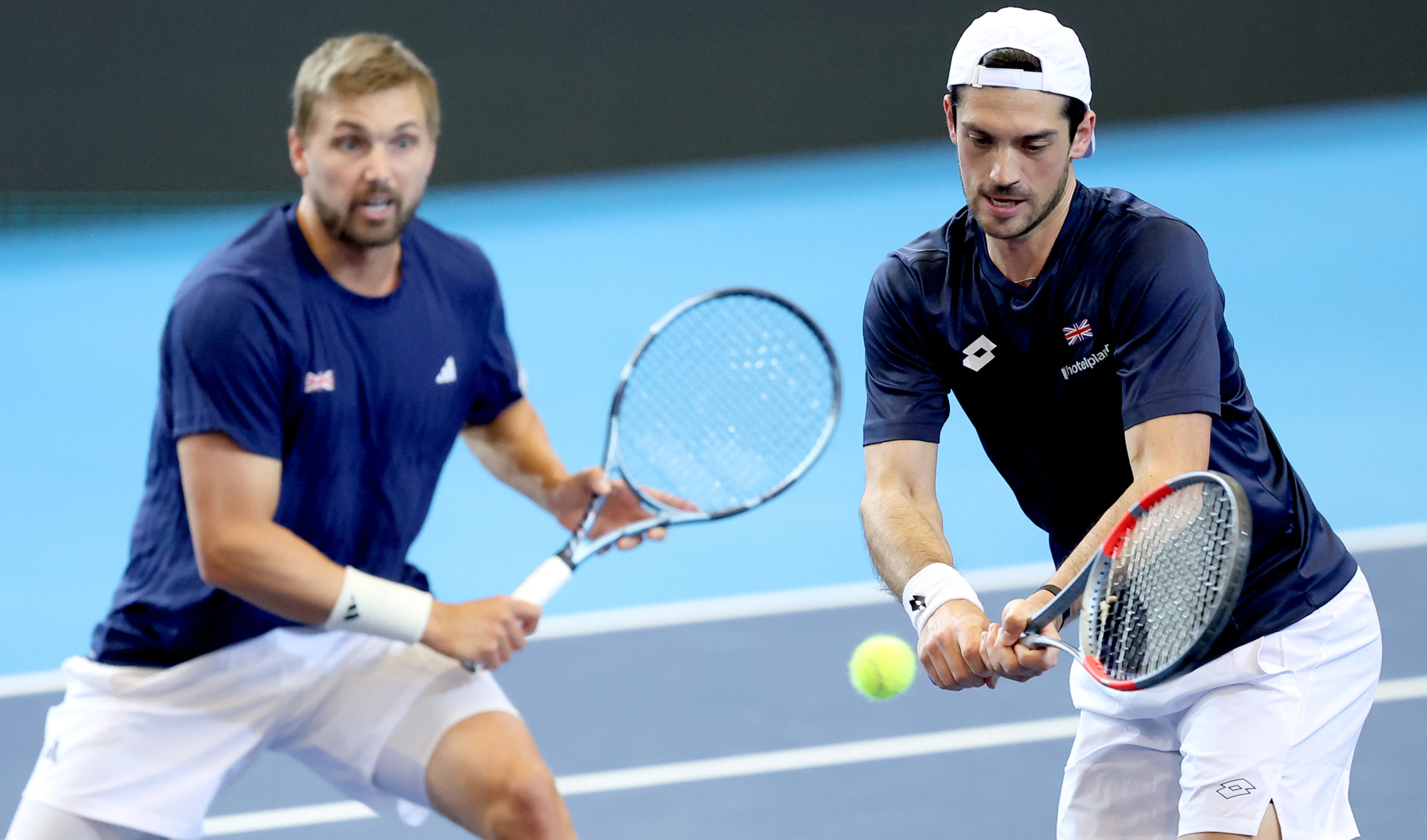Britain beat Norway to advance in Davis Cup