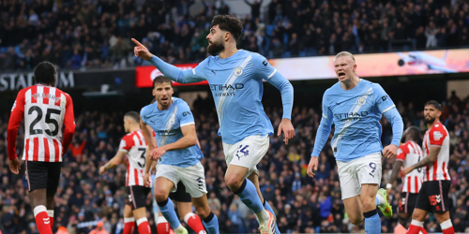 PRESSURE ON: Man City narrow gap in table with dominant win over Sunderland