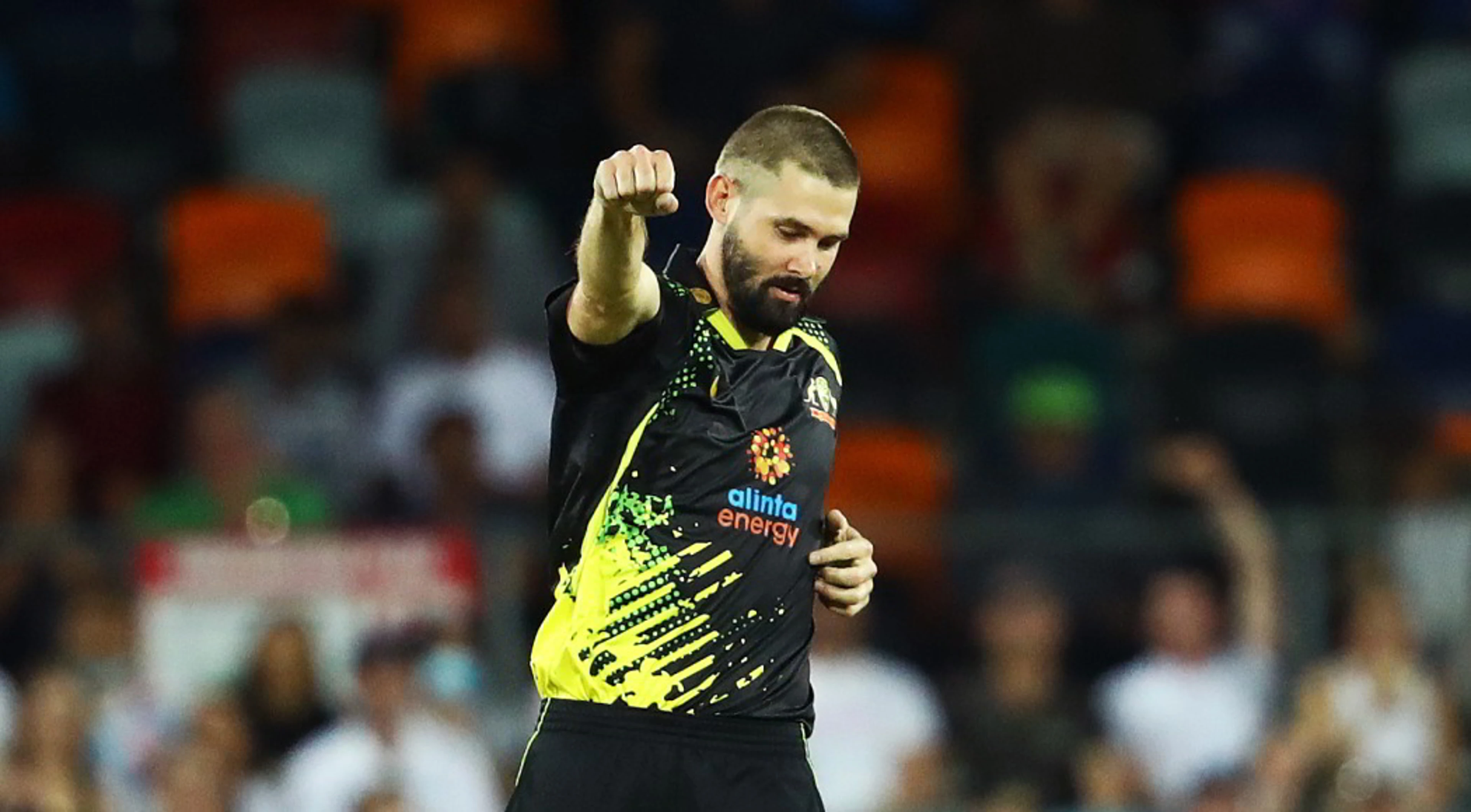 Maxwell magic sees Australia beat Sri Lanka and seal T20 series