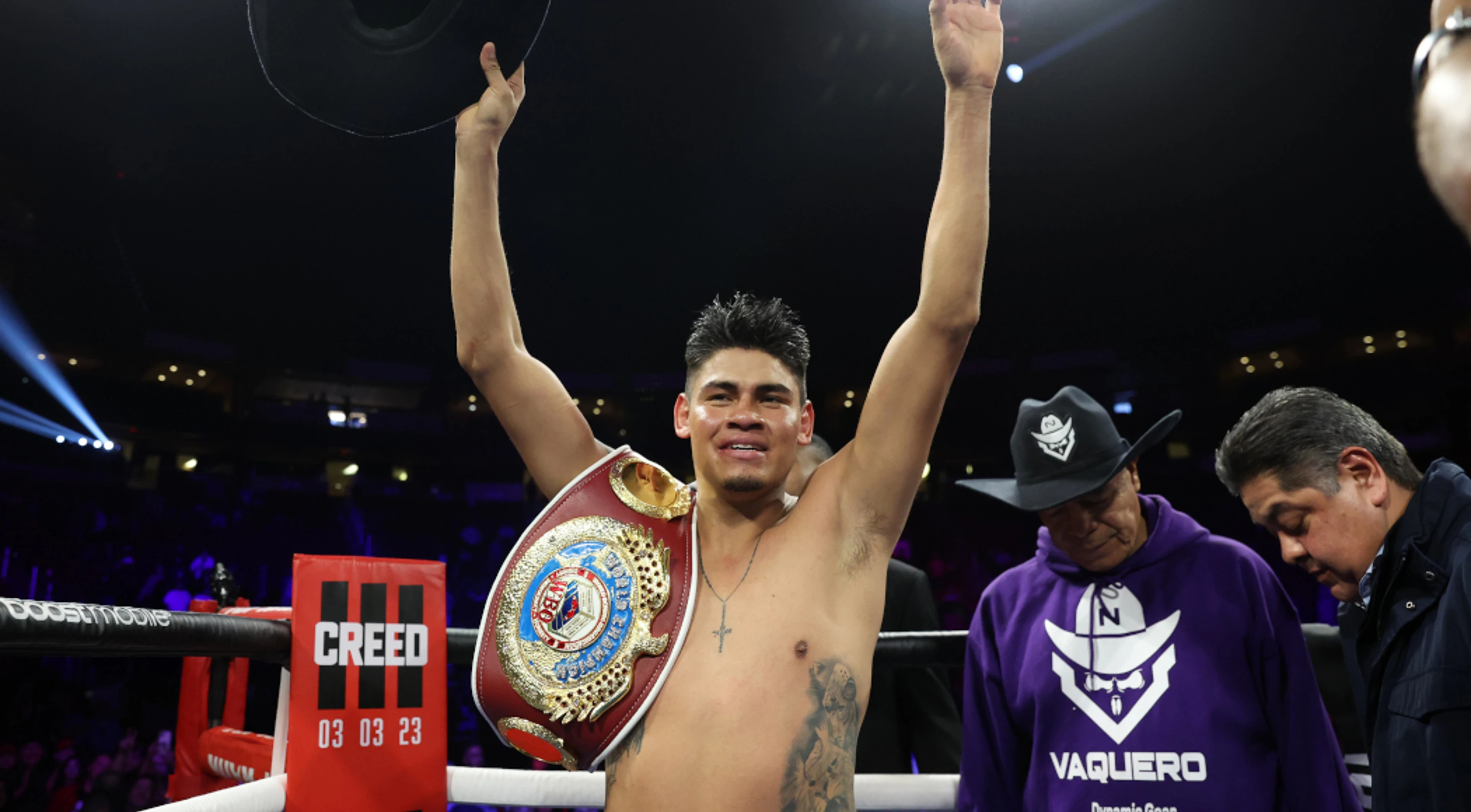 Emanuel Navarrete wins WBO belt amidst controversy