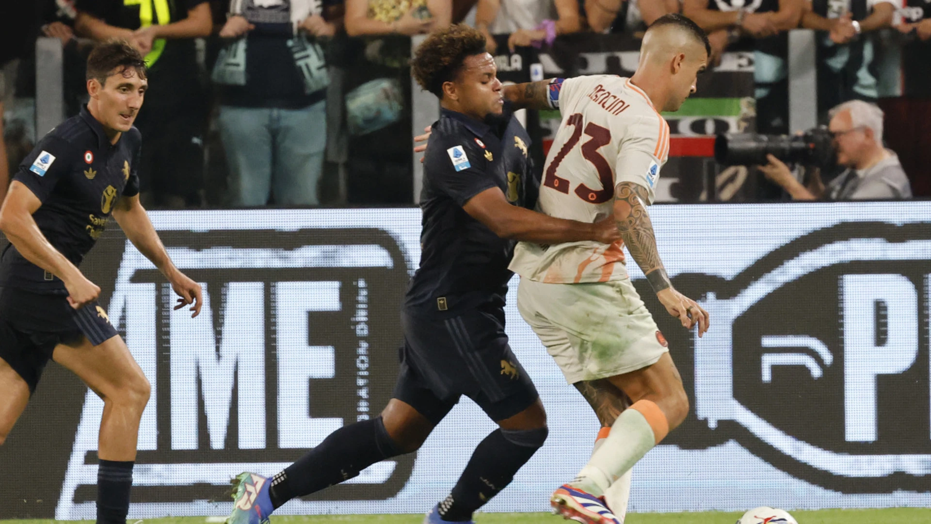 Juventus held by Roma in drab goalless draw