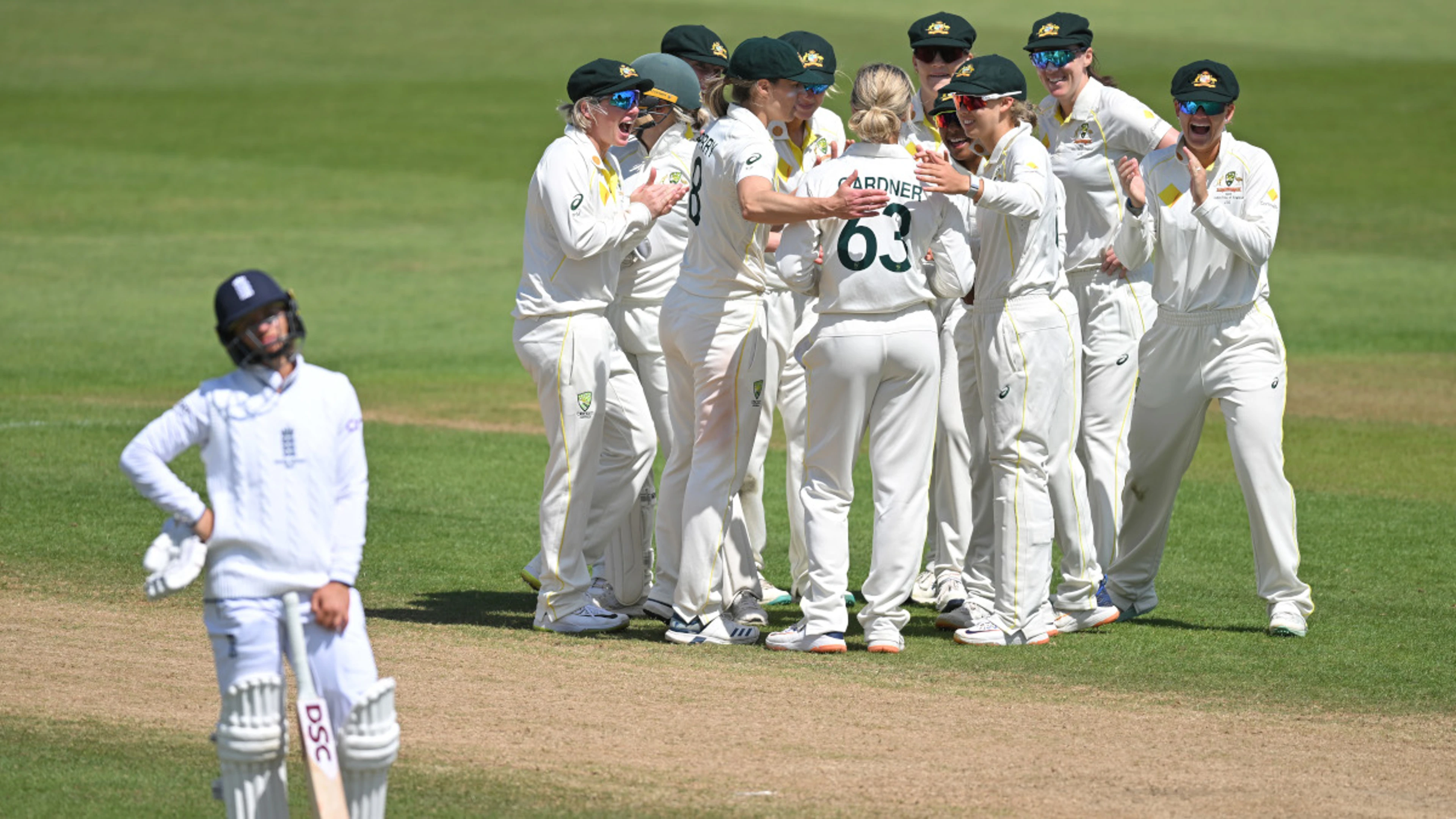 Australia beat England in women's Ashes test