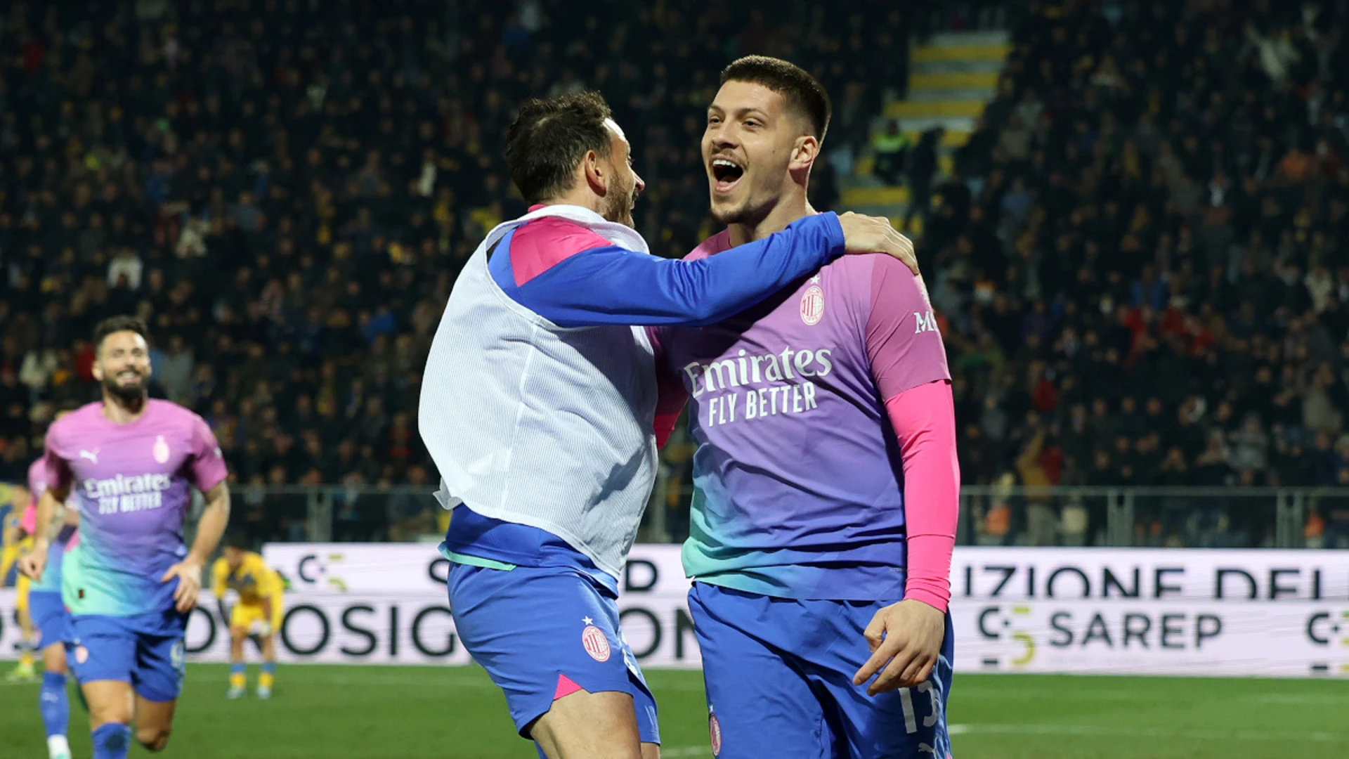 Jovic completes Milan comeback at Frosinone