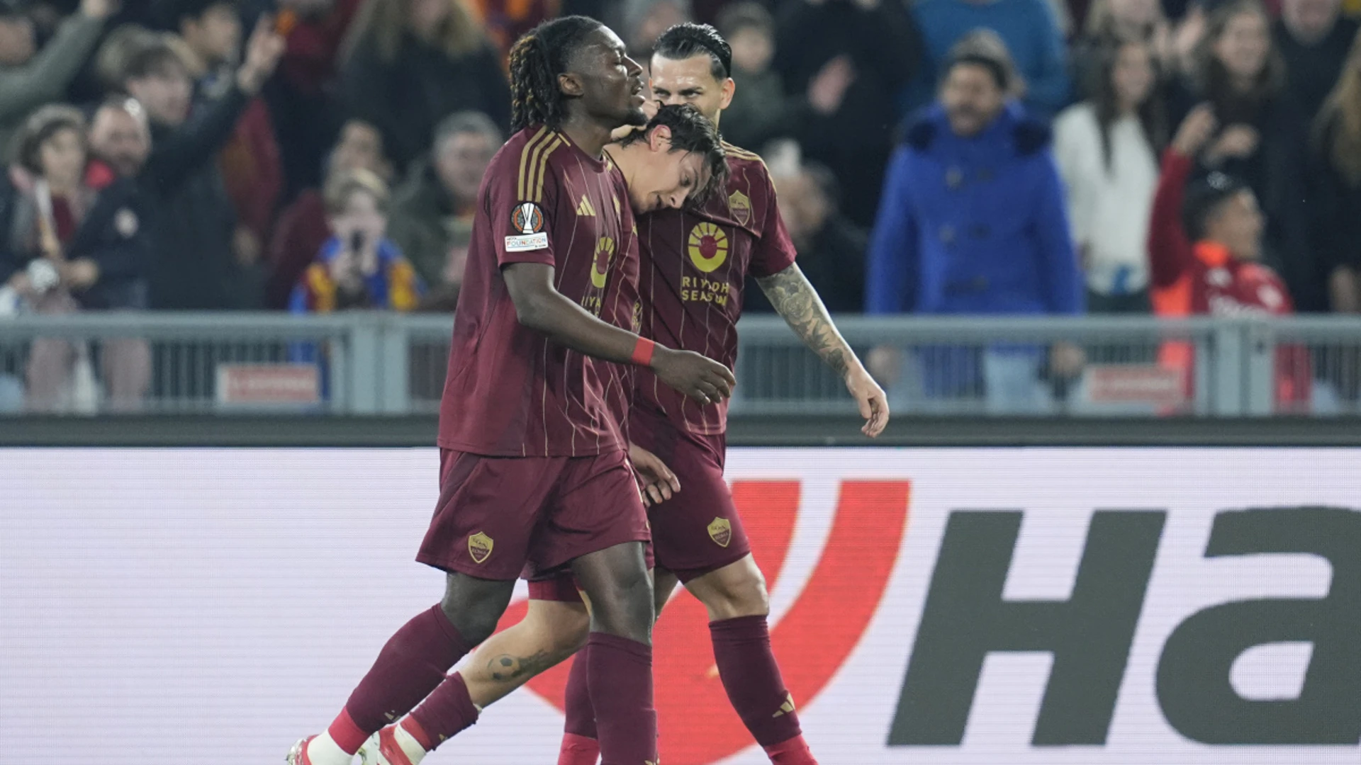 Dybala double leads Roma into Europa League last 16