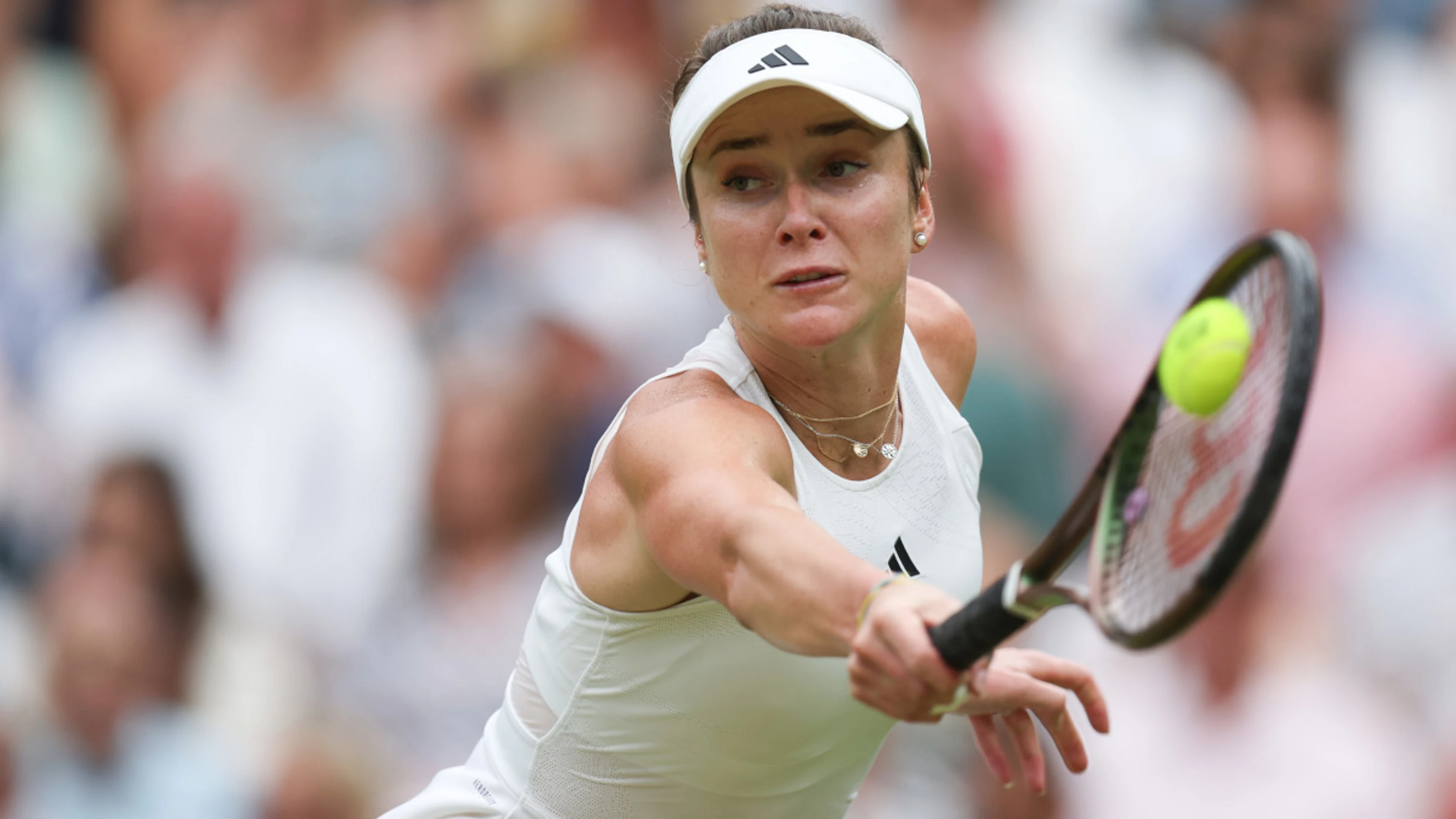 Svitolina urges Ukrainians to 'keep fighting for your dream'