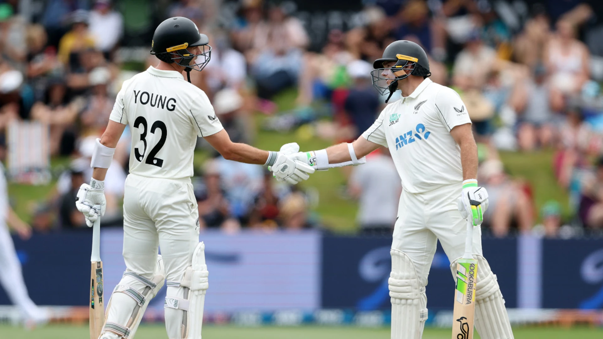 New Zealand 172-3 as England fight back in third test