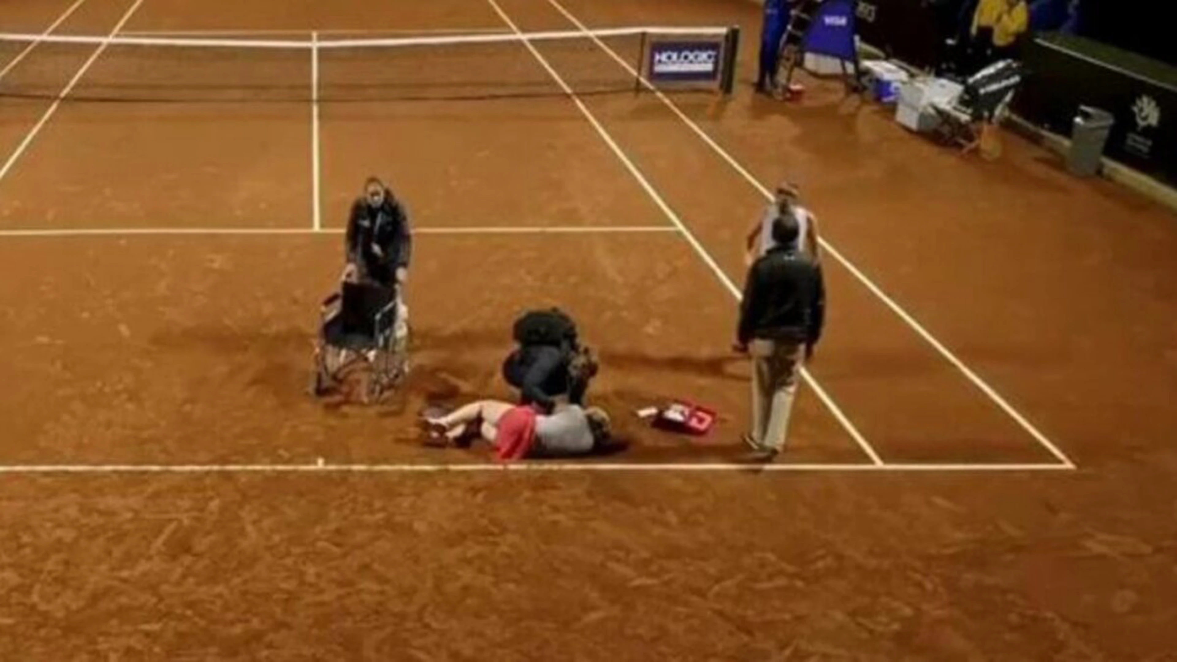 Britain's Jones says altitude sickness led to collapse mid-serve in Colombia