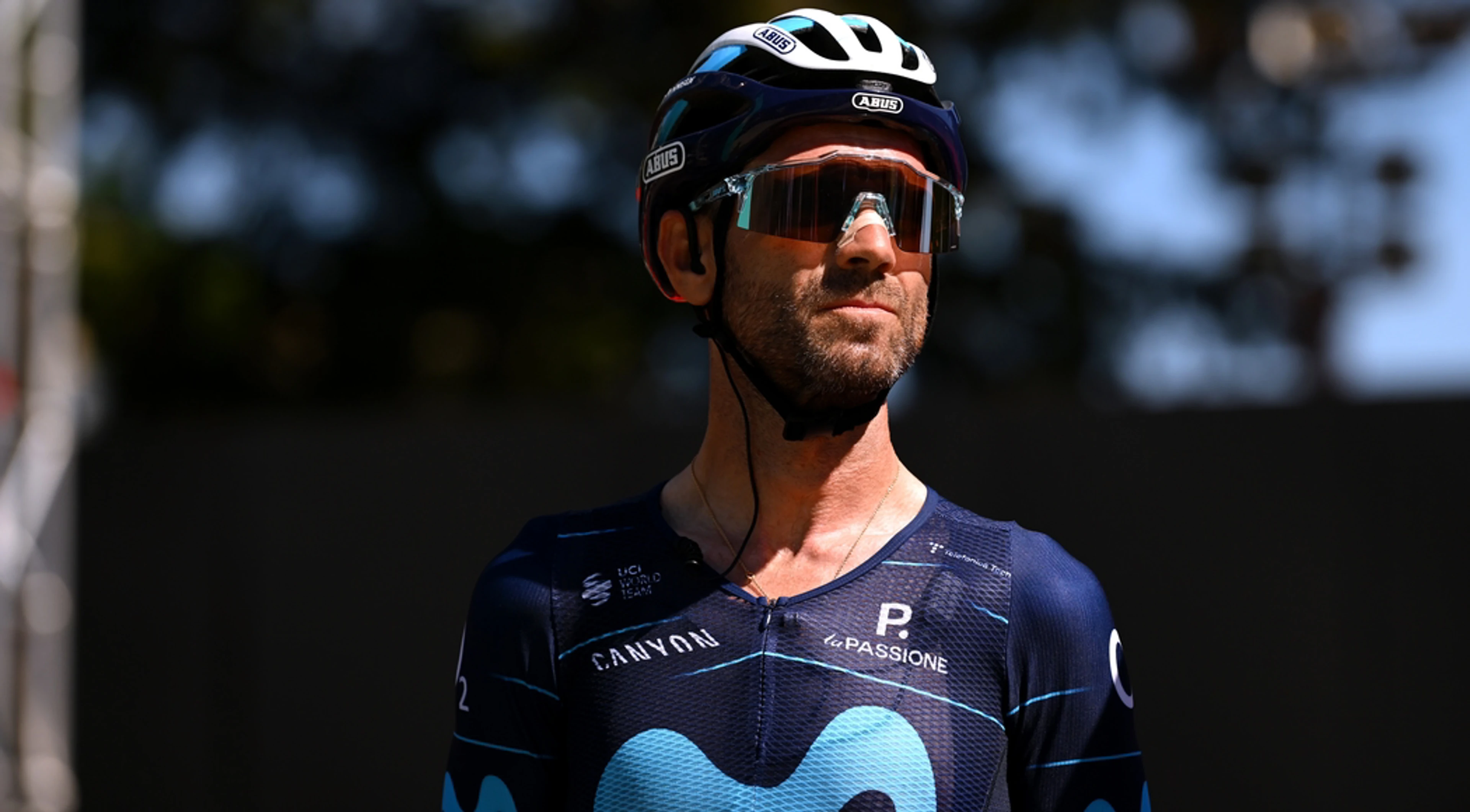 Former Vuelta champion Valverde hurt after hit and run