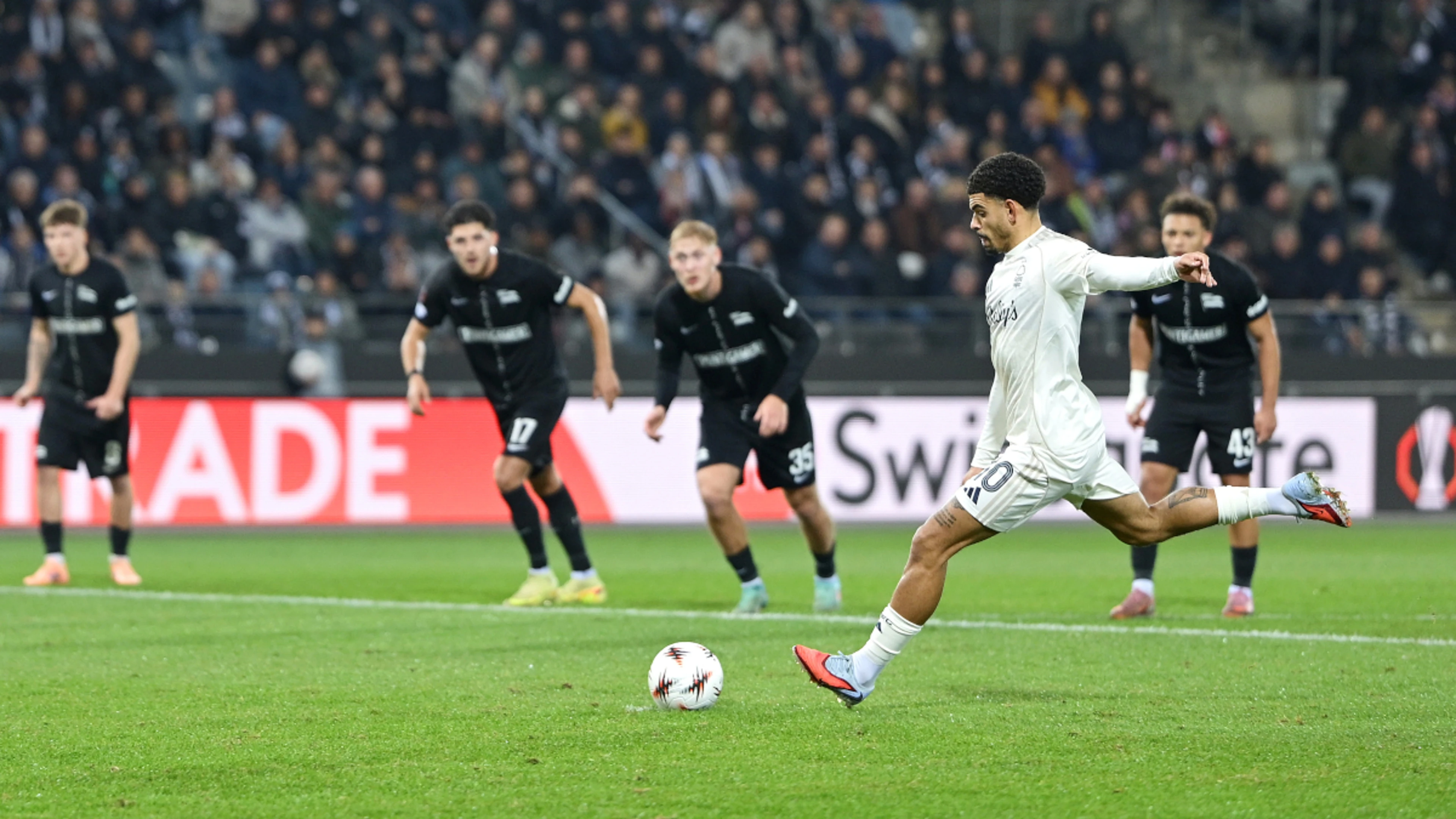 Gibbs-White misses penalty as Nottingham Forest held by Sturm Graz