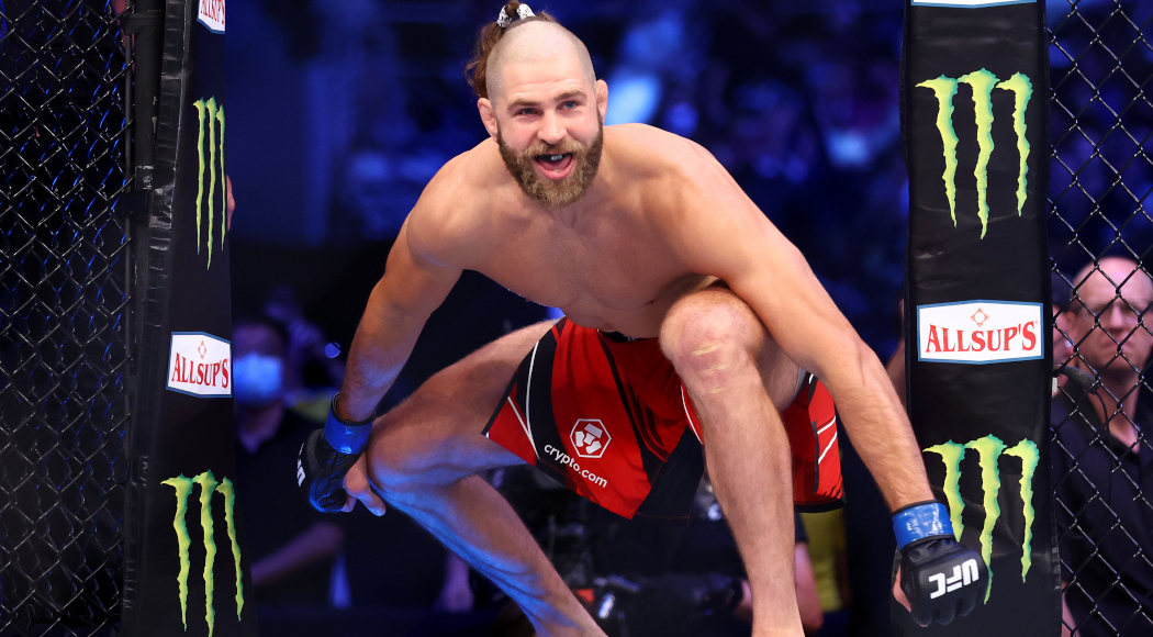 Prochazka submits Teixeira to become new UFC light heavyweight champion