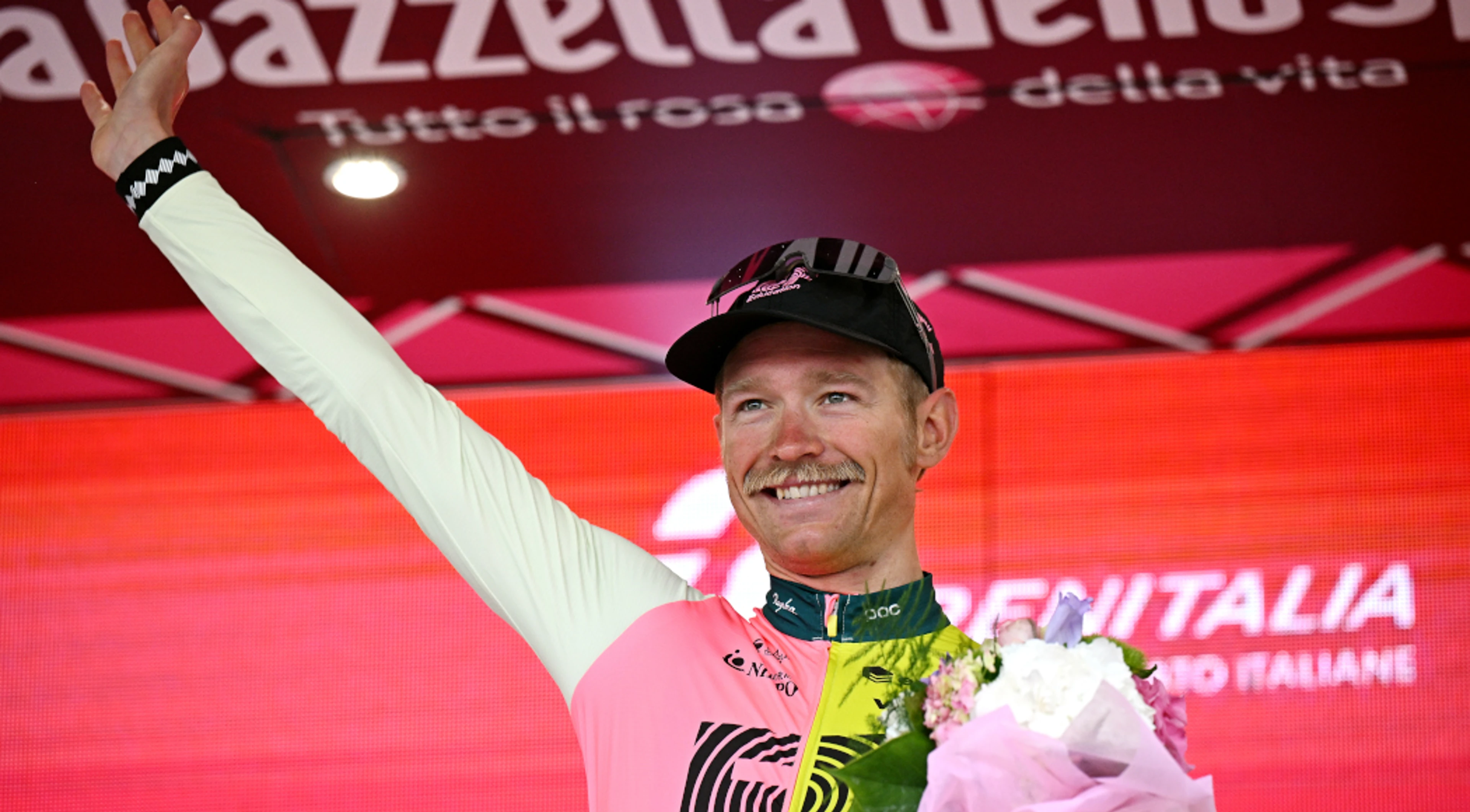 Cort out-sprints breakaway rivals to win Giro stage 10