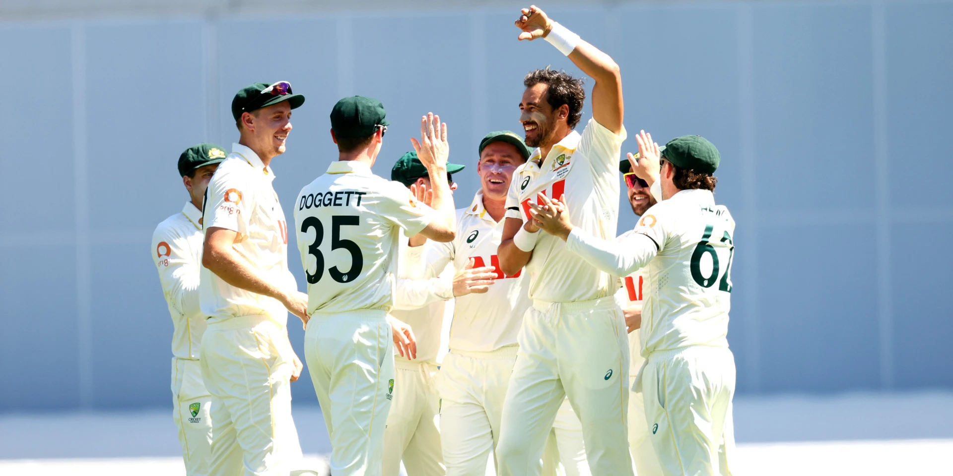 Day 2: England all out for 334 in second Ashes test