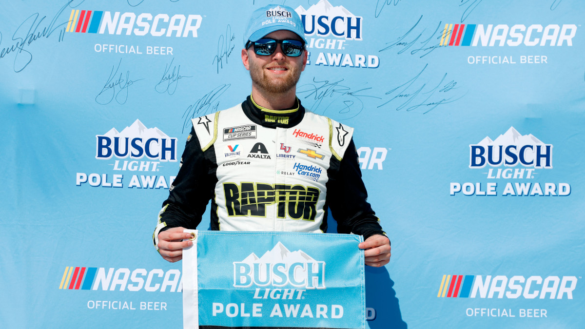 Byron wins pole at Pocono