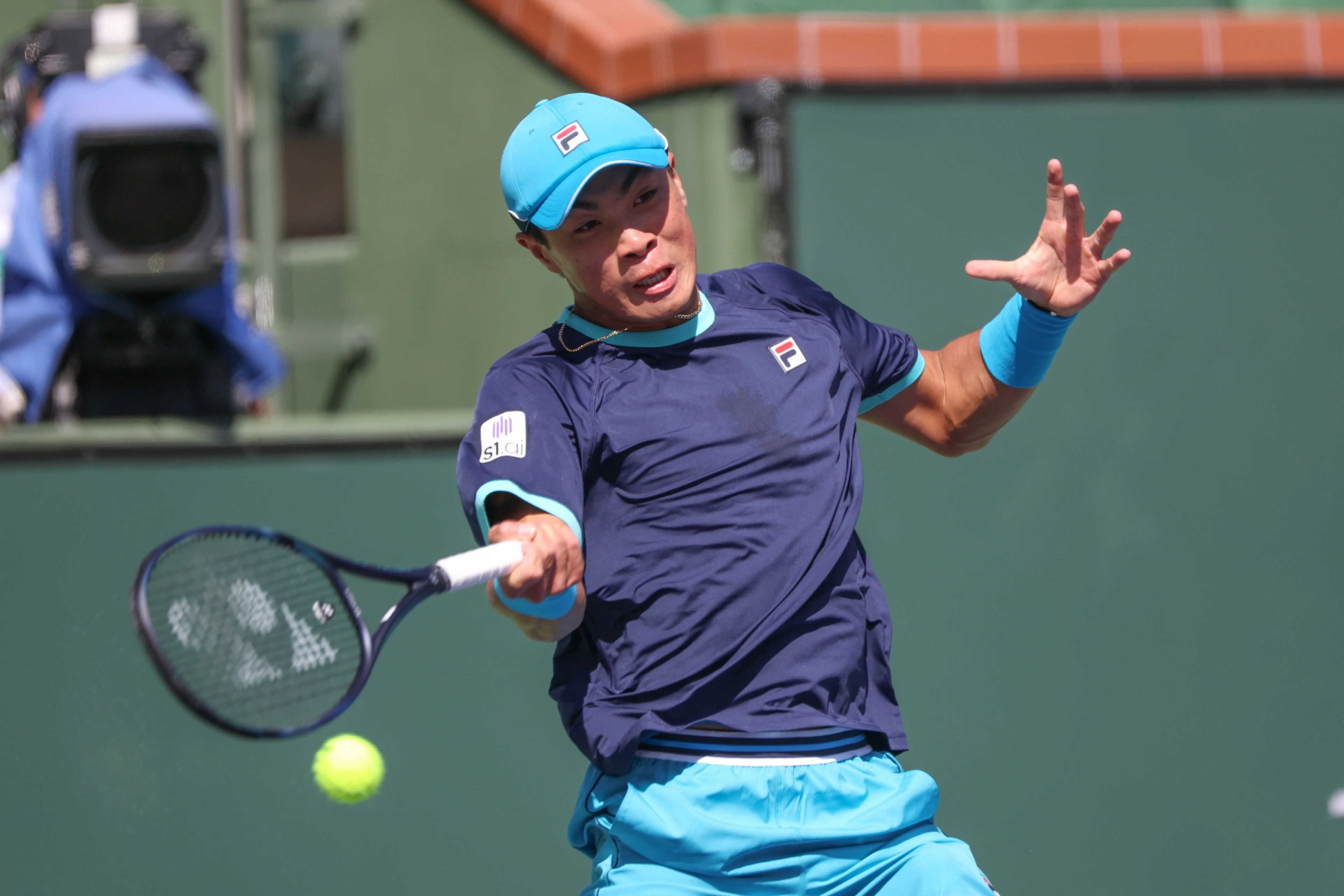 Nakashima beats Isner as Indian Wells gets underway