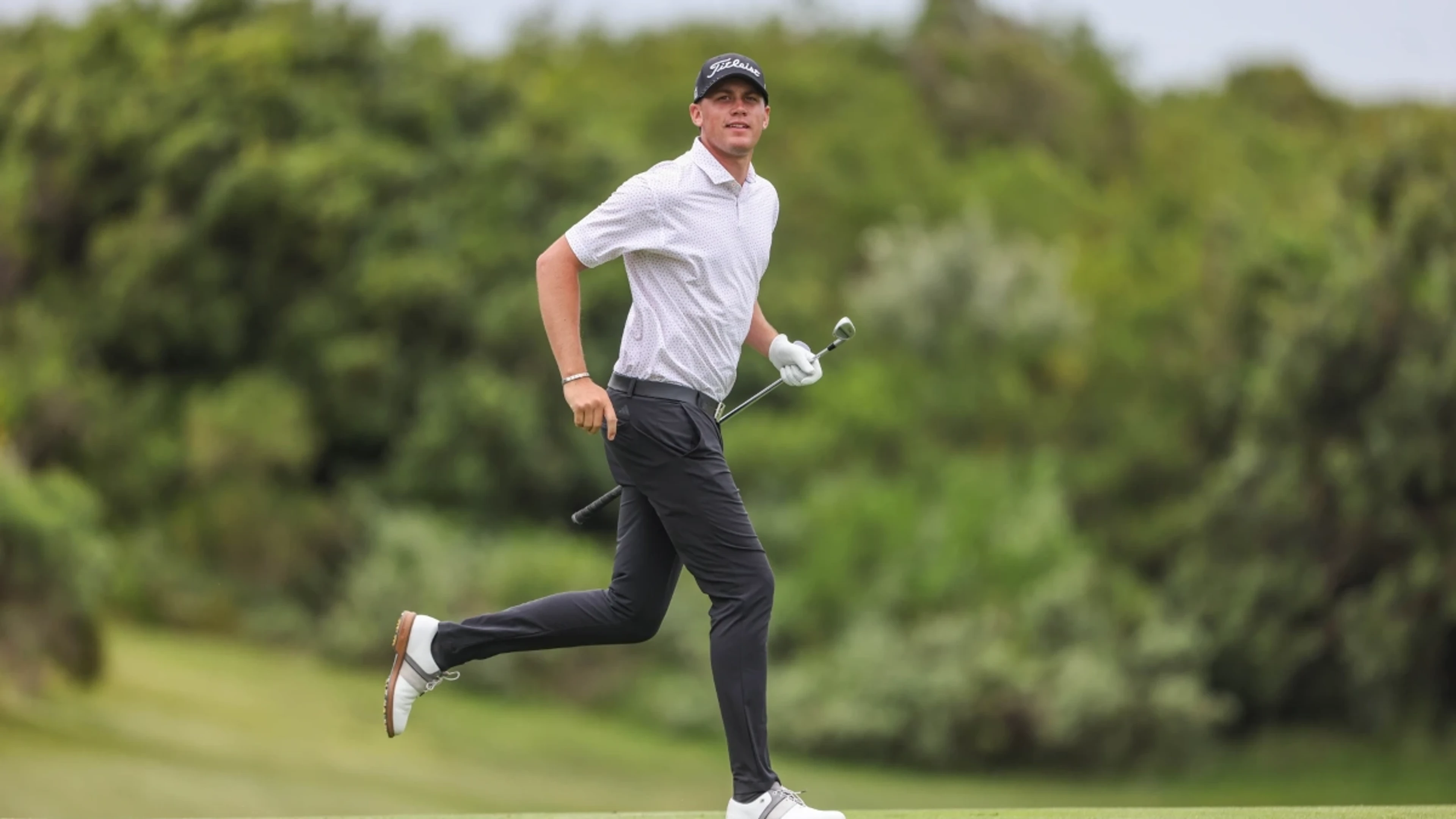 Simpson takes his chance to lead Fitch & Leedes PGA Championship