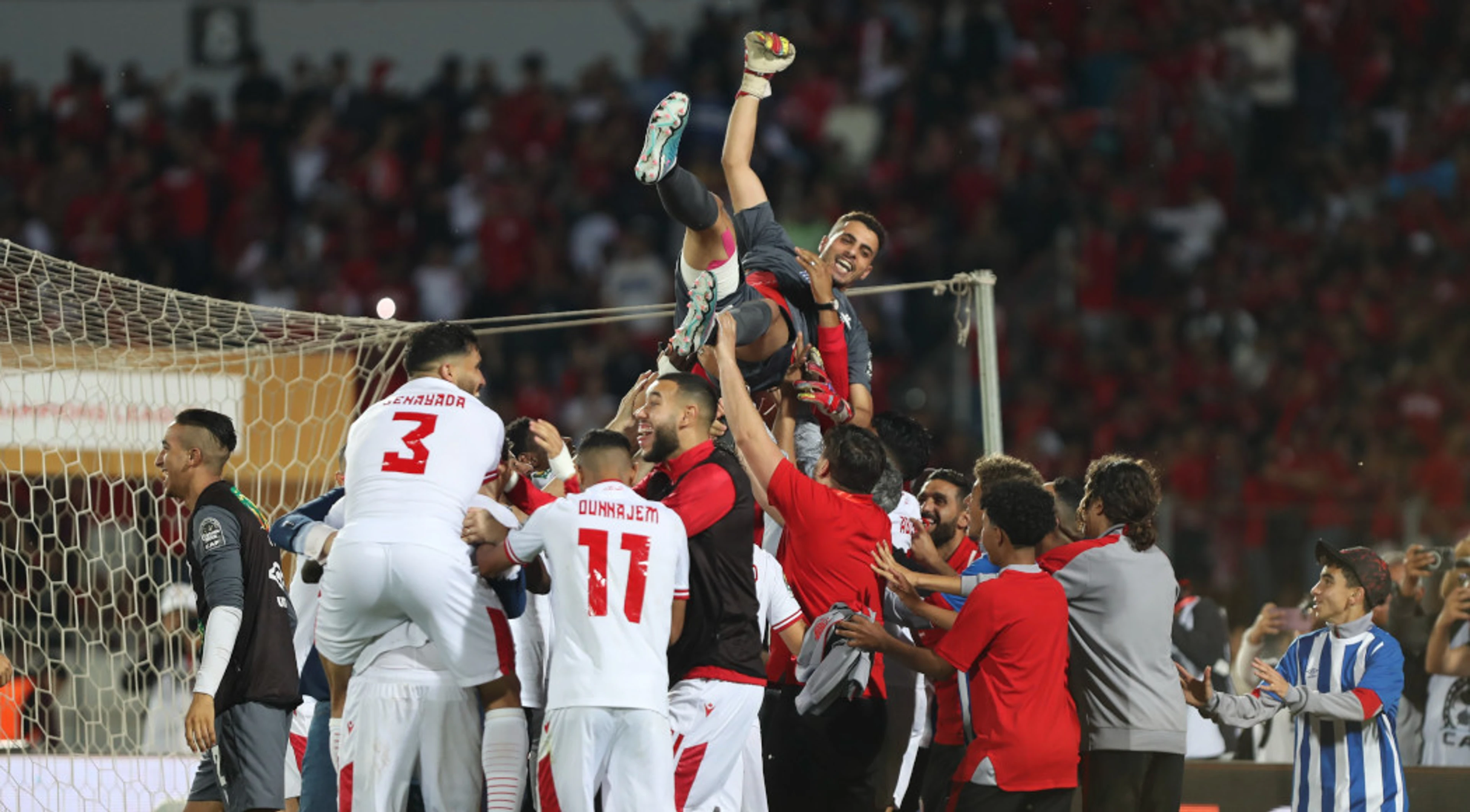 Stand-in goalkeeper stars as Wydad squeeze into semis