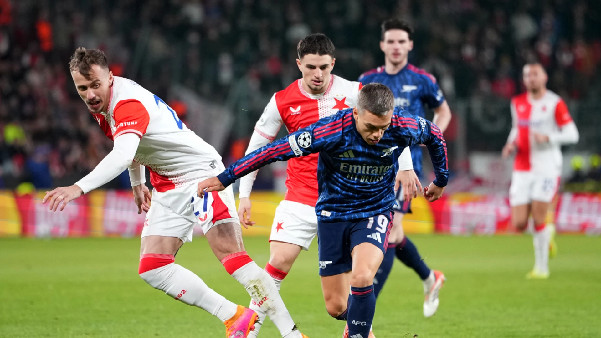 Merino brace sends Arsenal past Slavia in Champions League