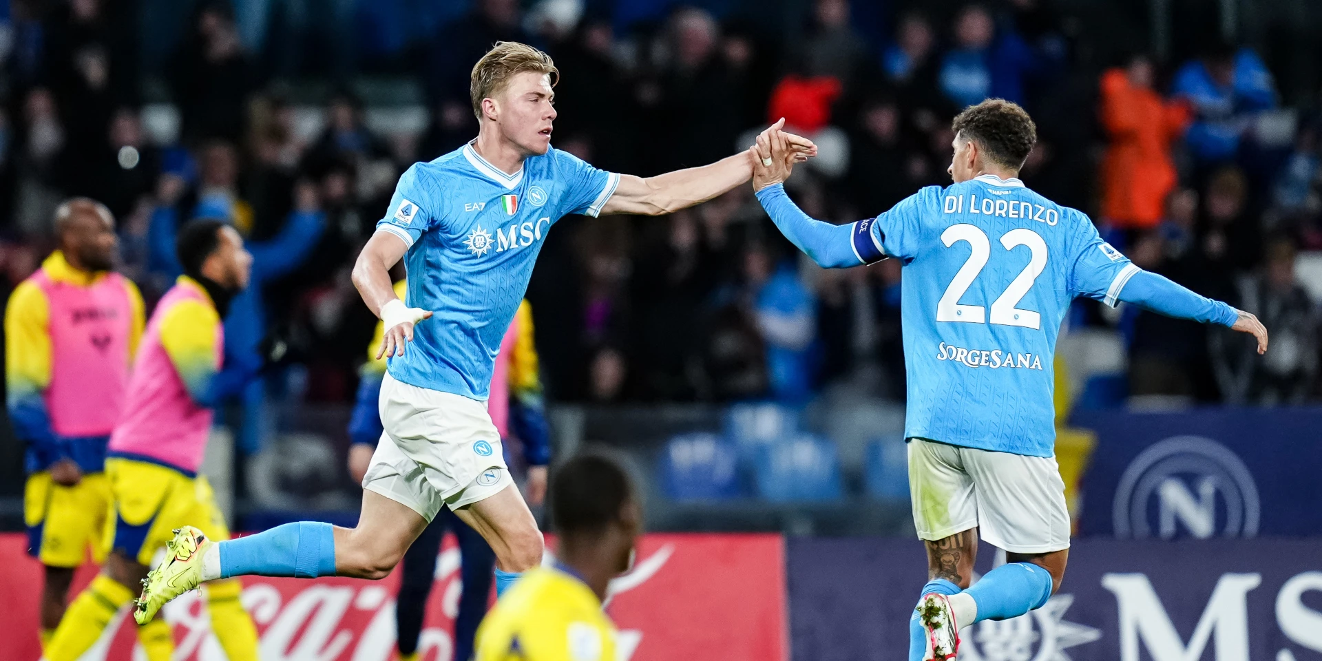 Napoli scrape draw with lowly Verona as leaders Inter look to capitalise