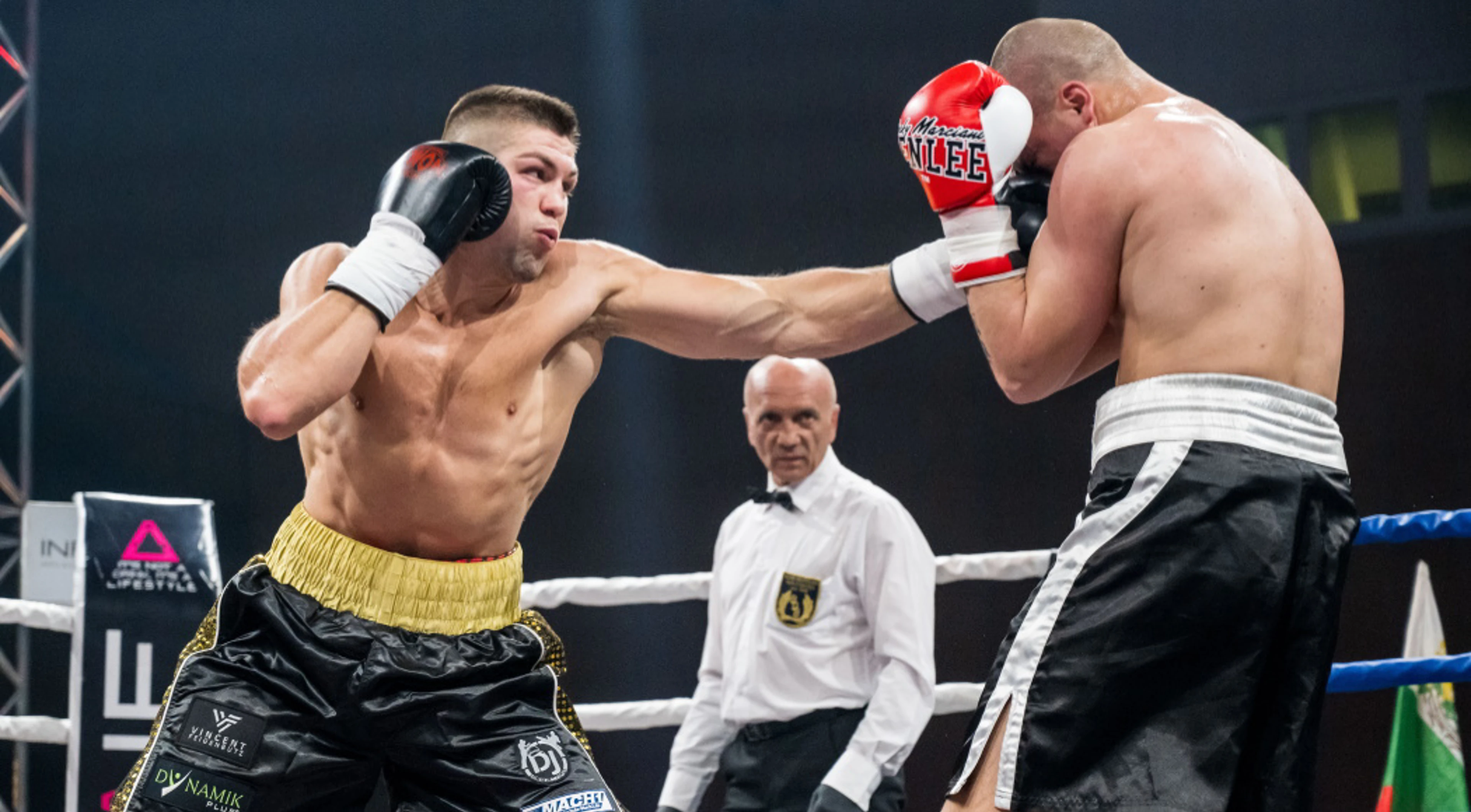 Former WBA champion Feigenbutz wins in four