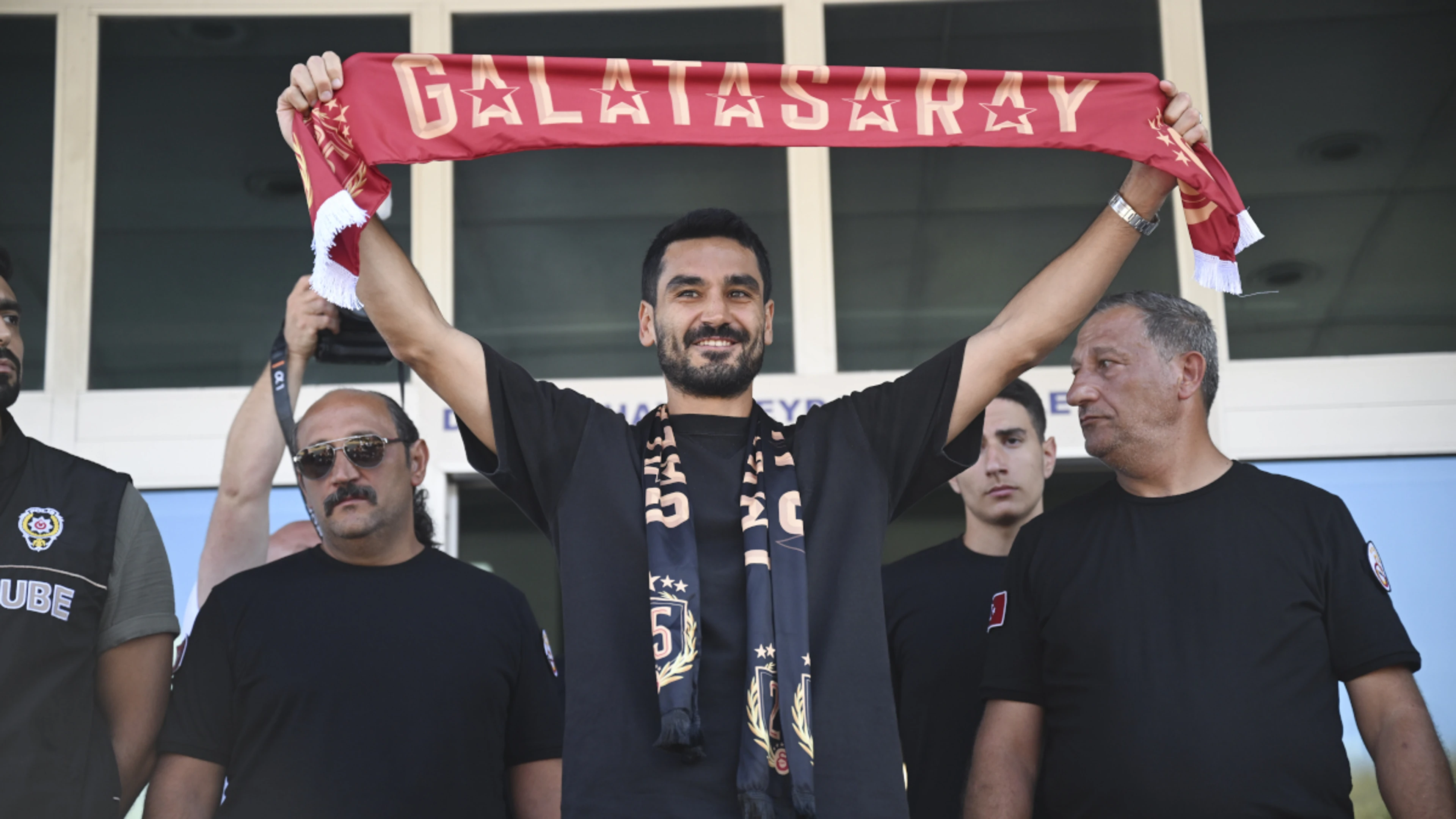 Galatasaray sign Gundogan from Man City on free transfer