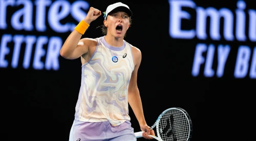 Top Seed Swiatek Survives Tough Opening Test At Australian Open