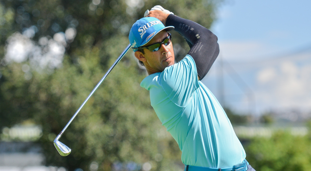 Red-hot Van der Merwe blitzes to Randpark lead