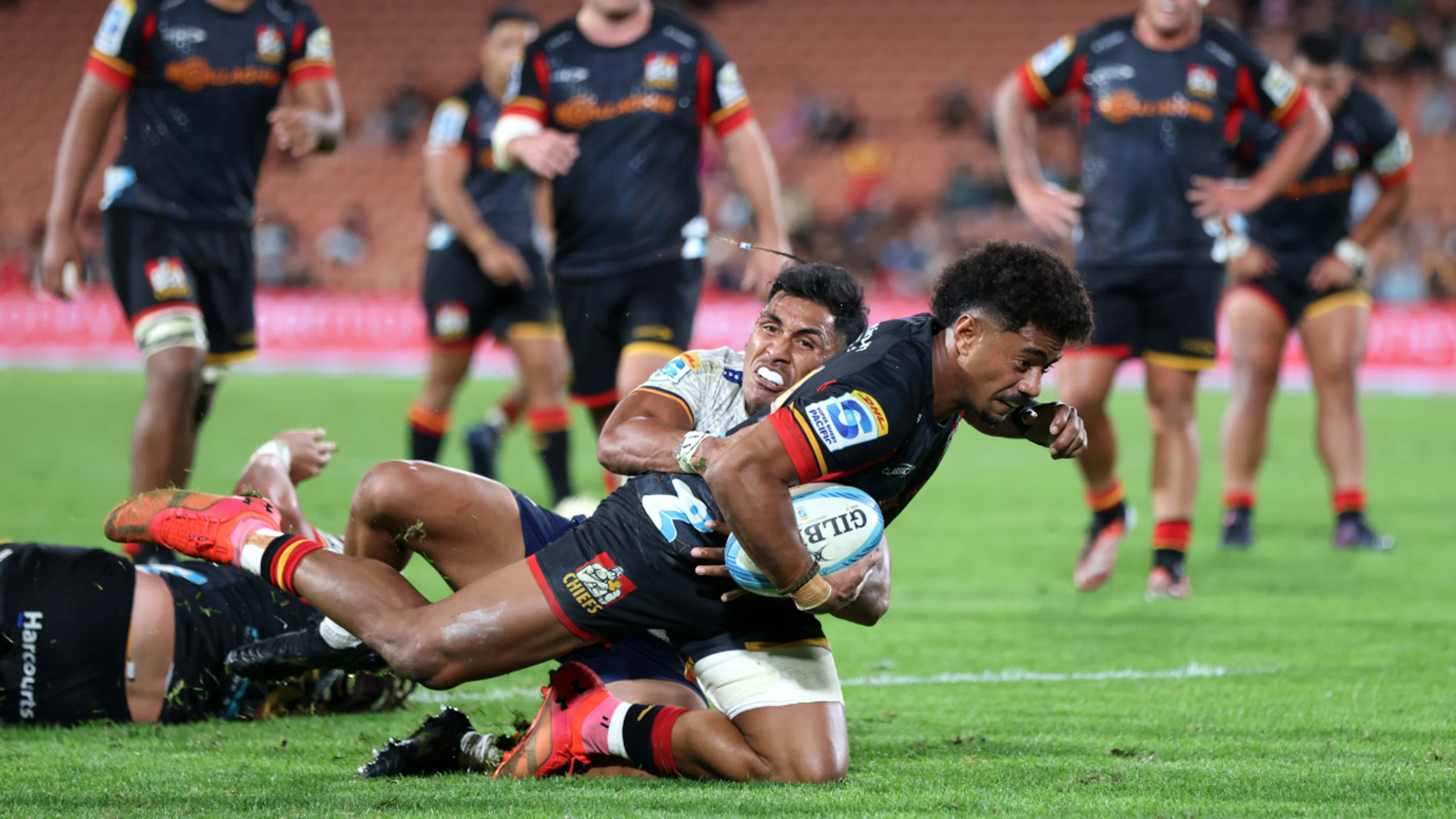 Chiefs put 10 tries past Moana Pasifika in Super Rugby romp