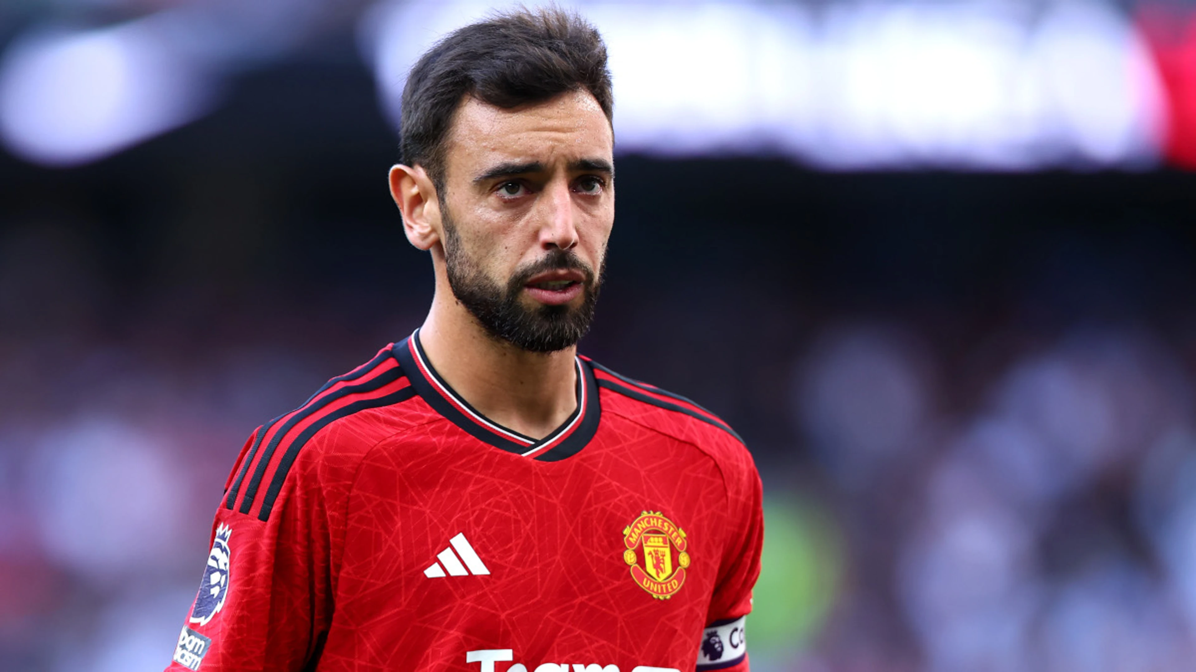 Fernandes demands apology for Man Utd penalty call at Spurs