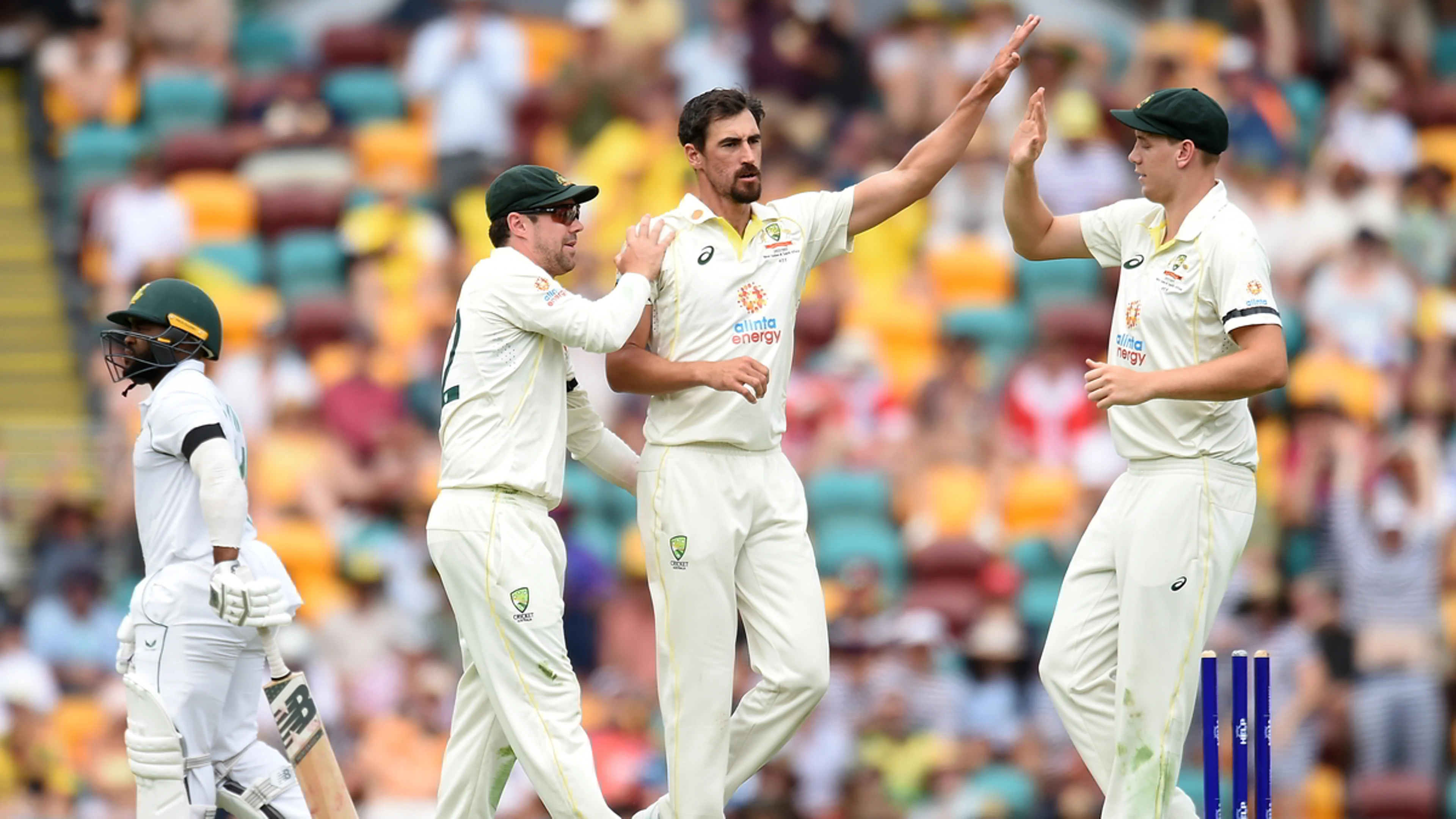 Proteas strike back in dramatic first day at the Gabba