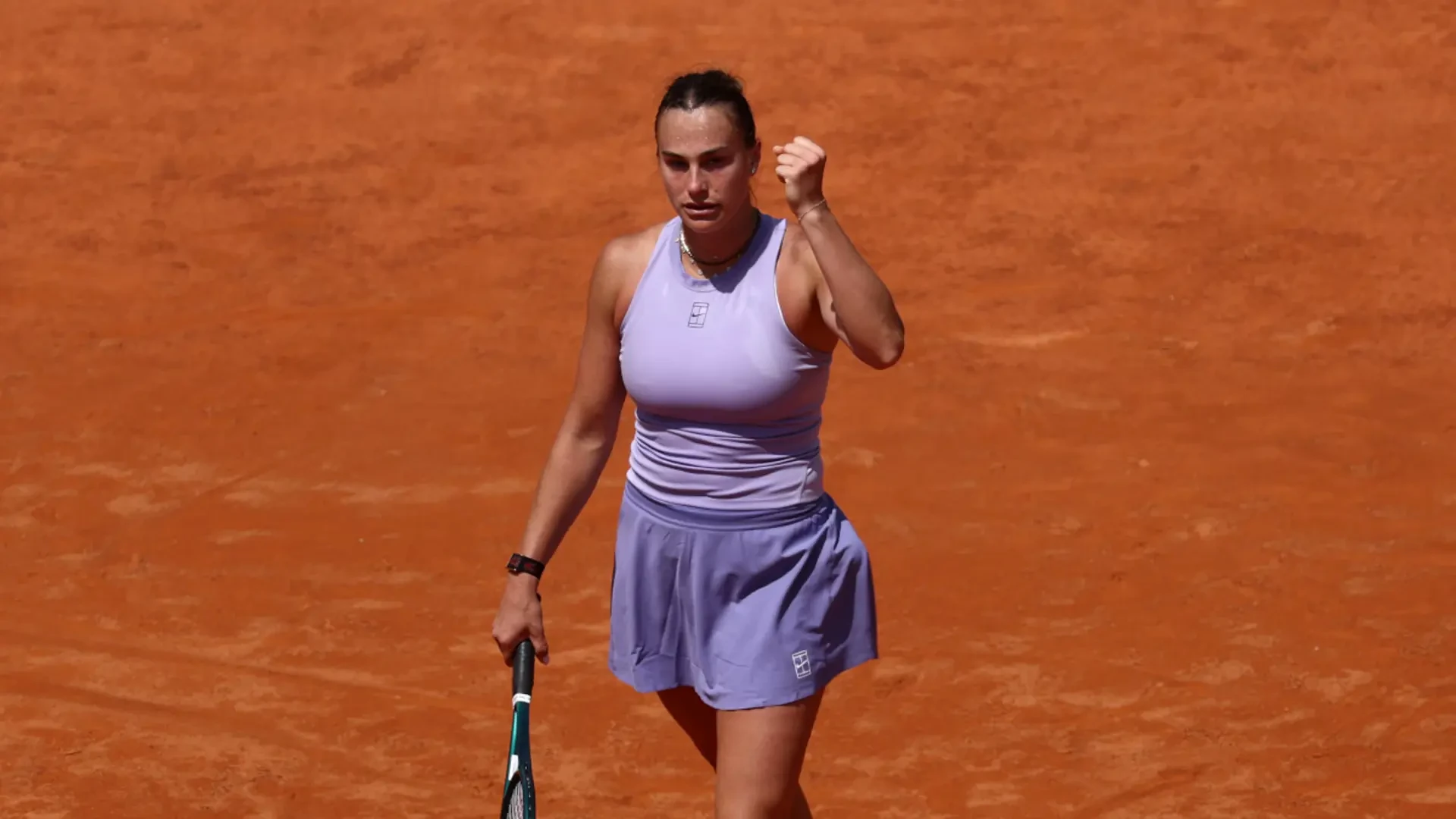 ROME WRAP: Alcaraz, Zverev march into last 16 as Sabalenka battles on