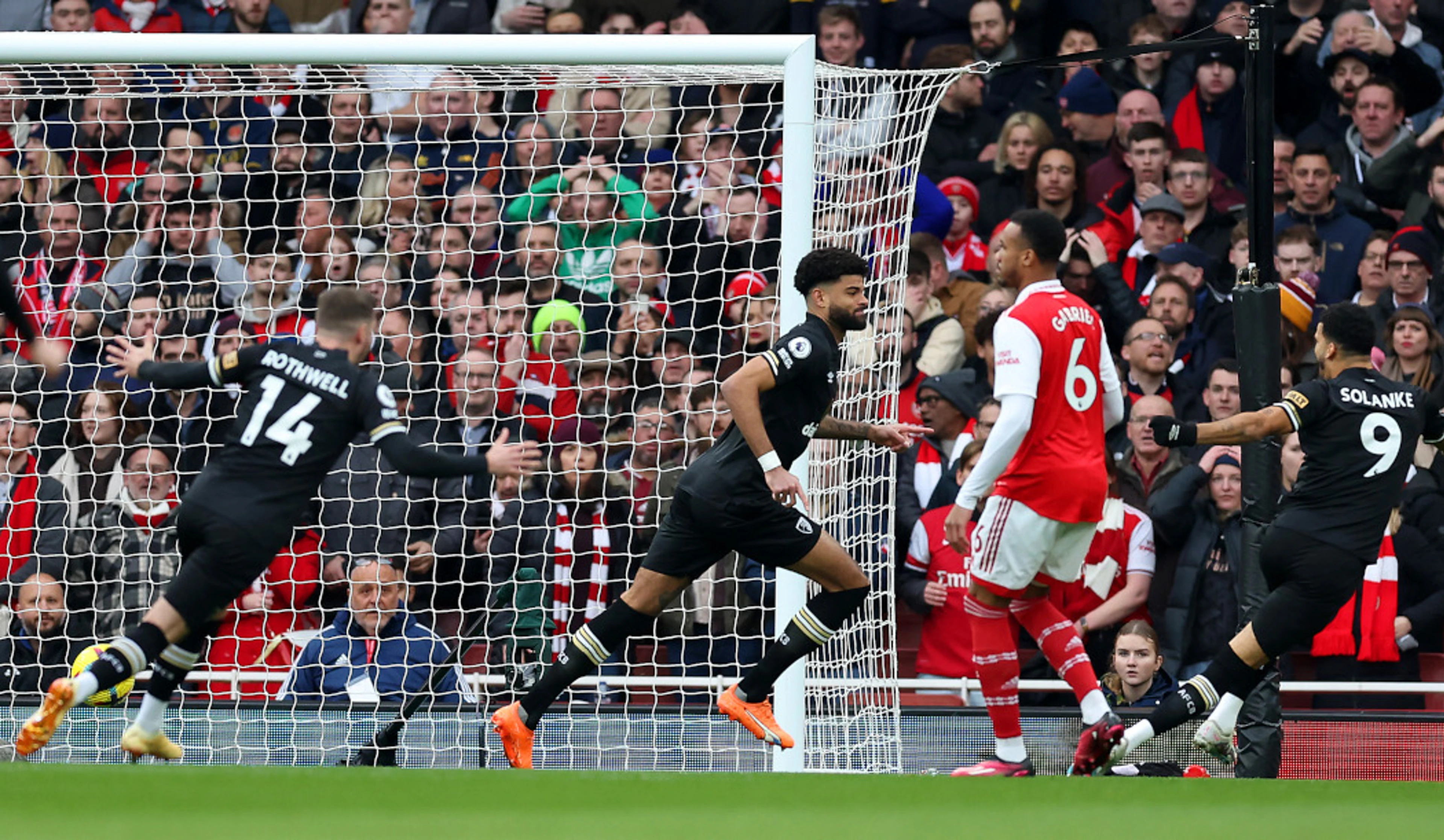 Billing scores in opening seconds at Arsenal