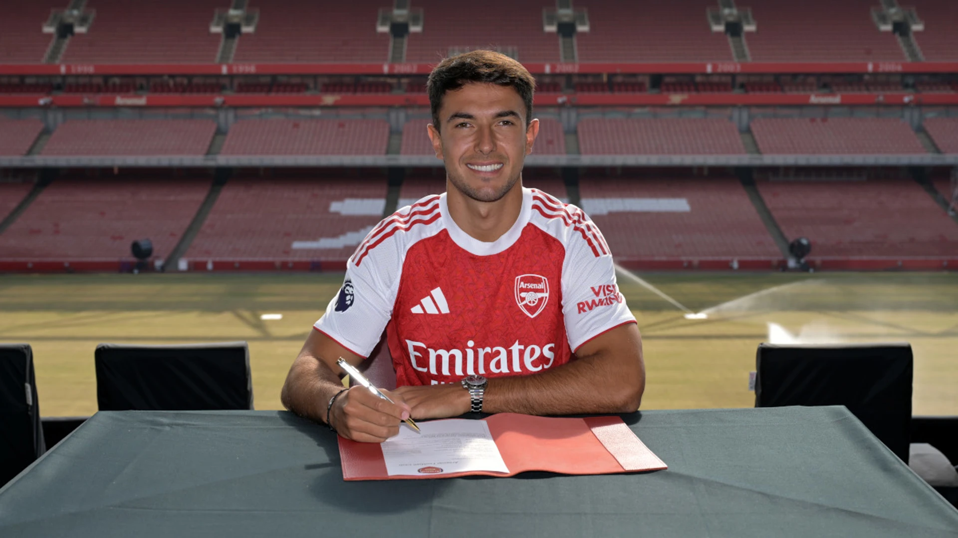 Arsenal sign Spain midfielder Zubimendi from Real Sociedad