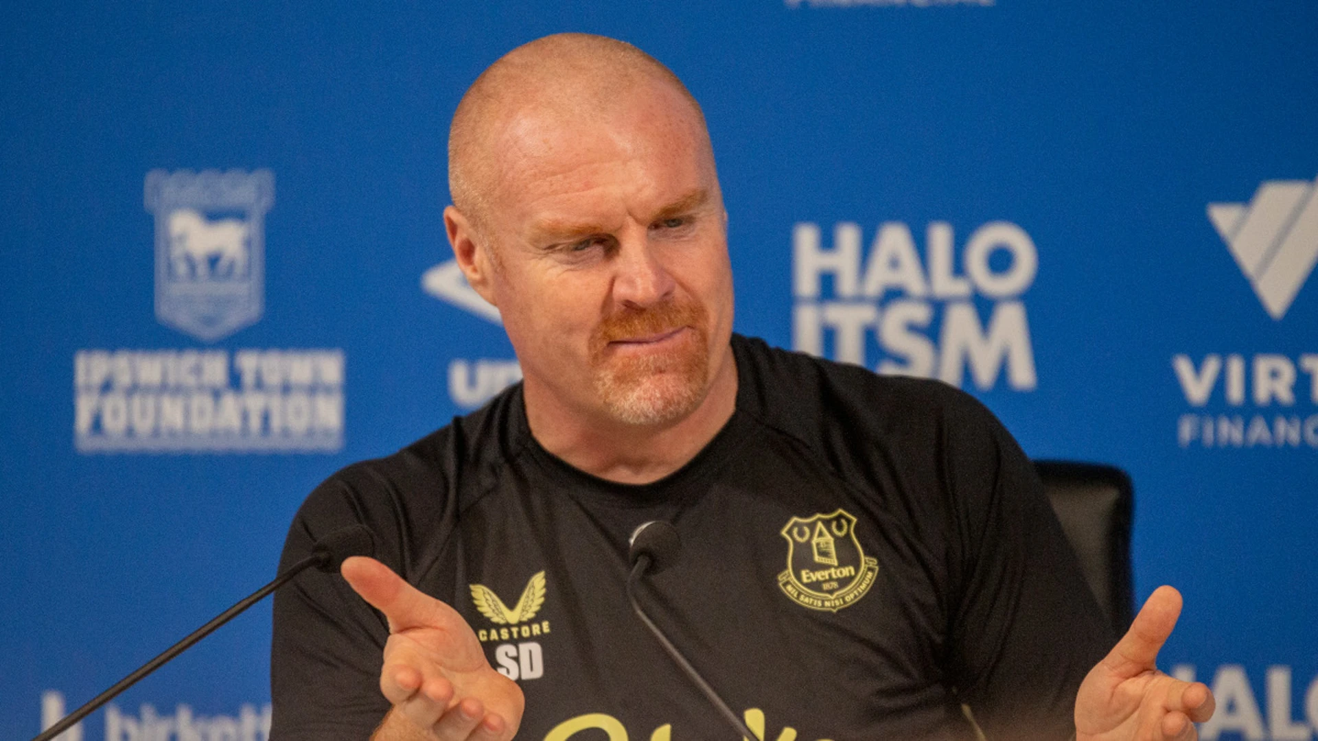 Everton boss Dyche wary of struggling Man City