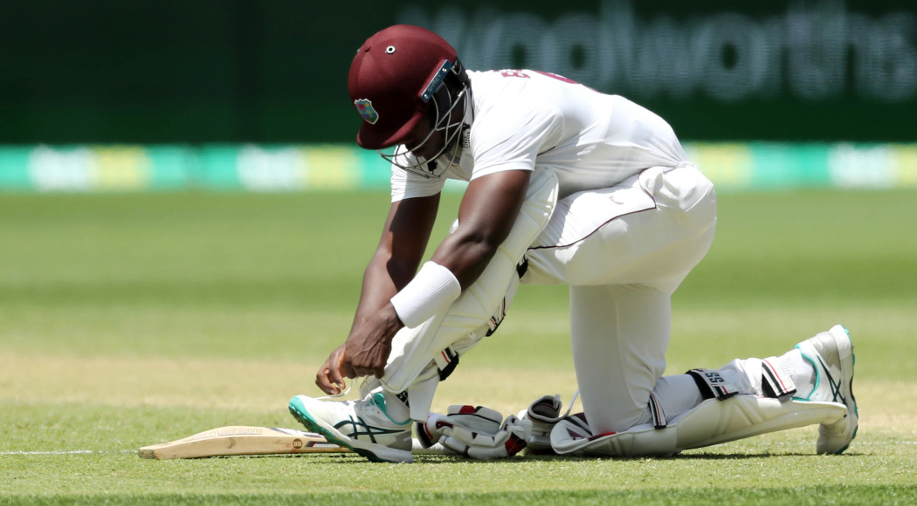 Bonner ruled out of Adelaide, Phillips makes surprise return