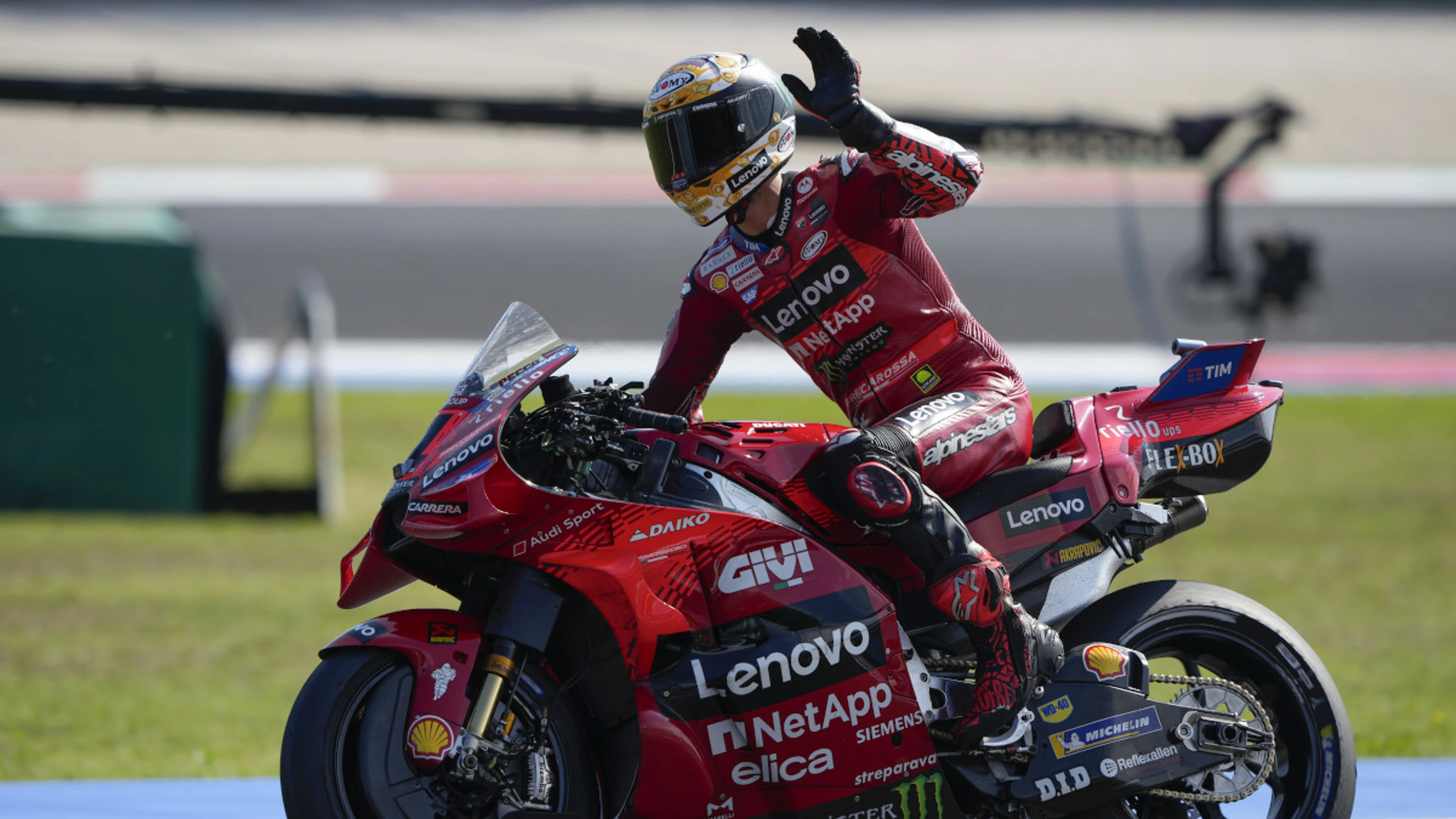 Bagnaia claims Emilia-Romagna pole, Binder fourth