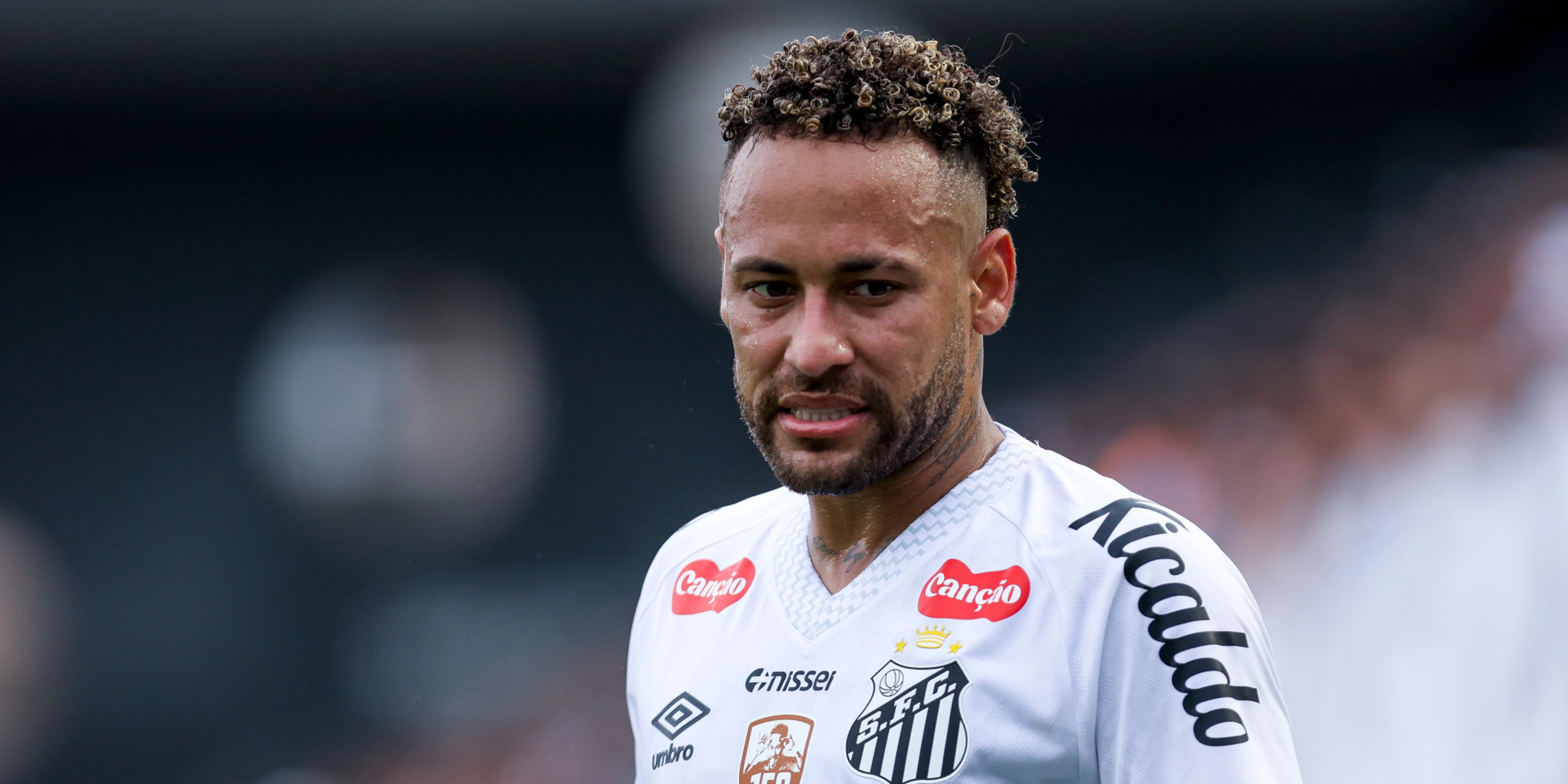 Neymar to undergo knee surgery after helping Santos avoid the drop