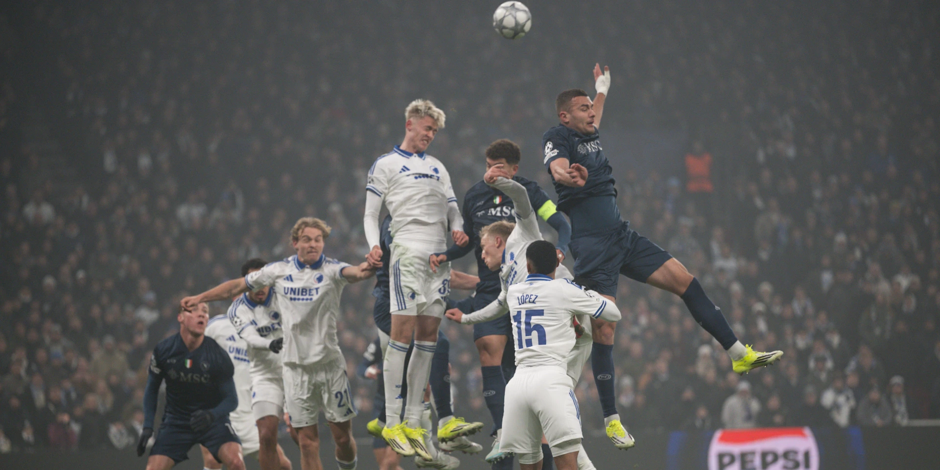 Ten-man Copenhagen secure draw against Napoli with Larsson goal