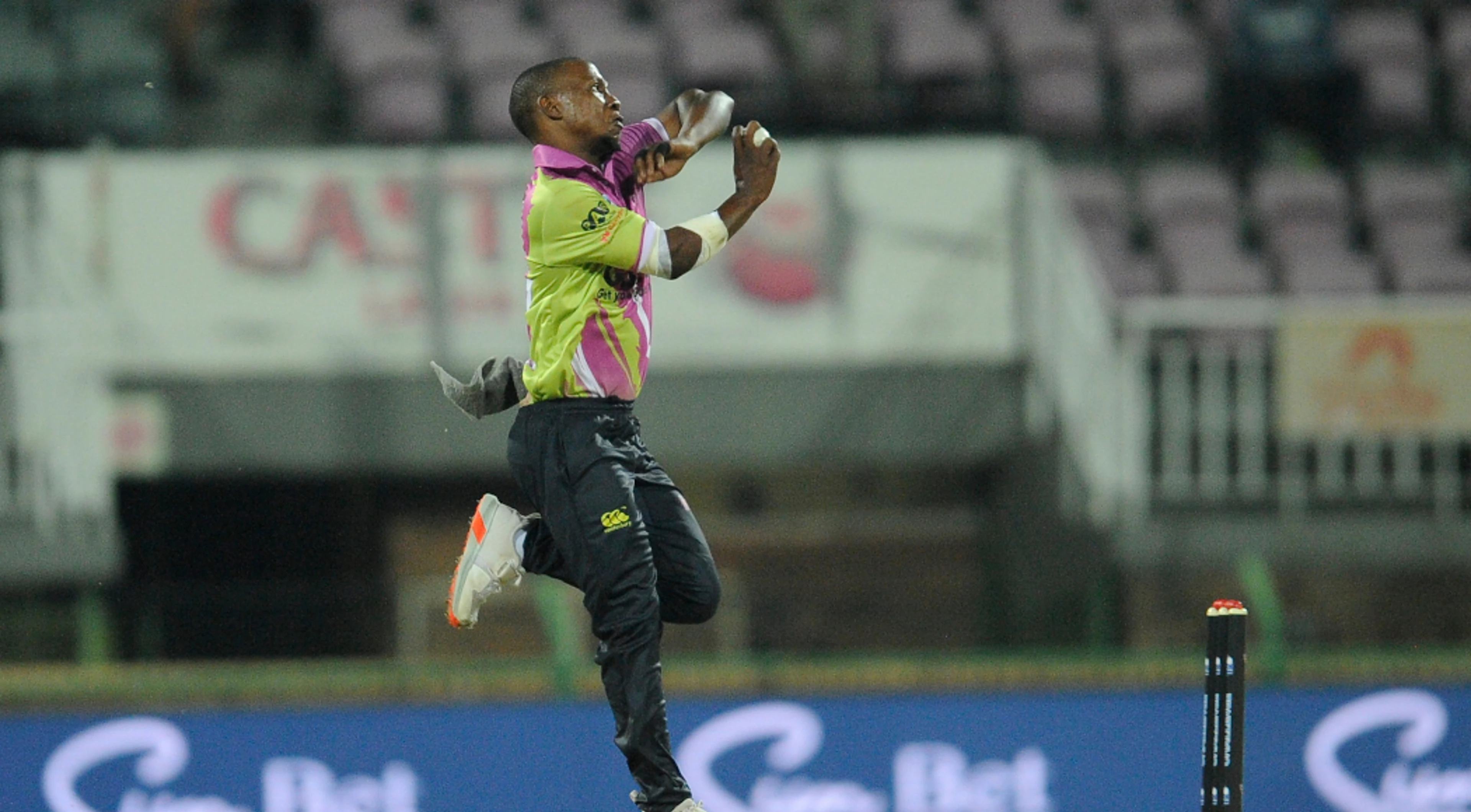 Xenxe bowls Rocks to thrilling four-run win over the Titans