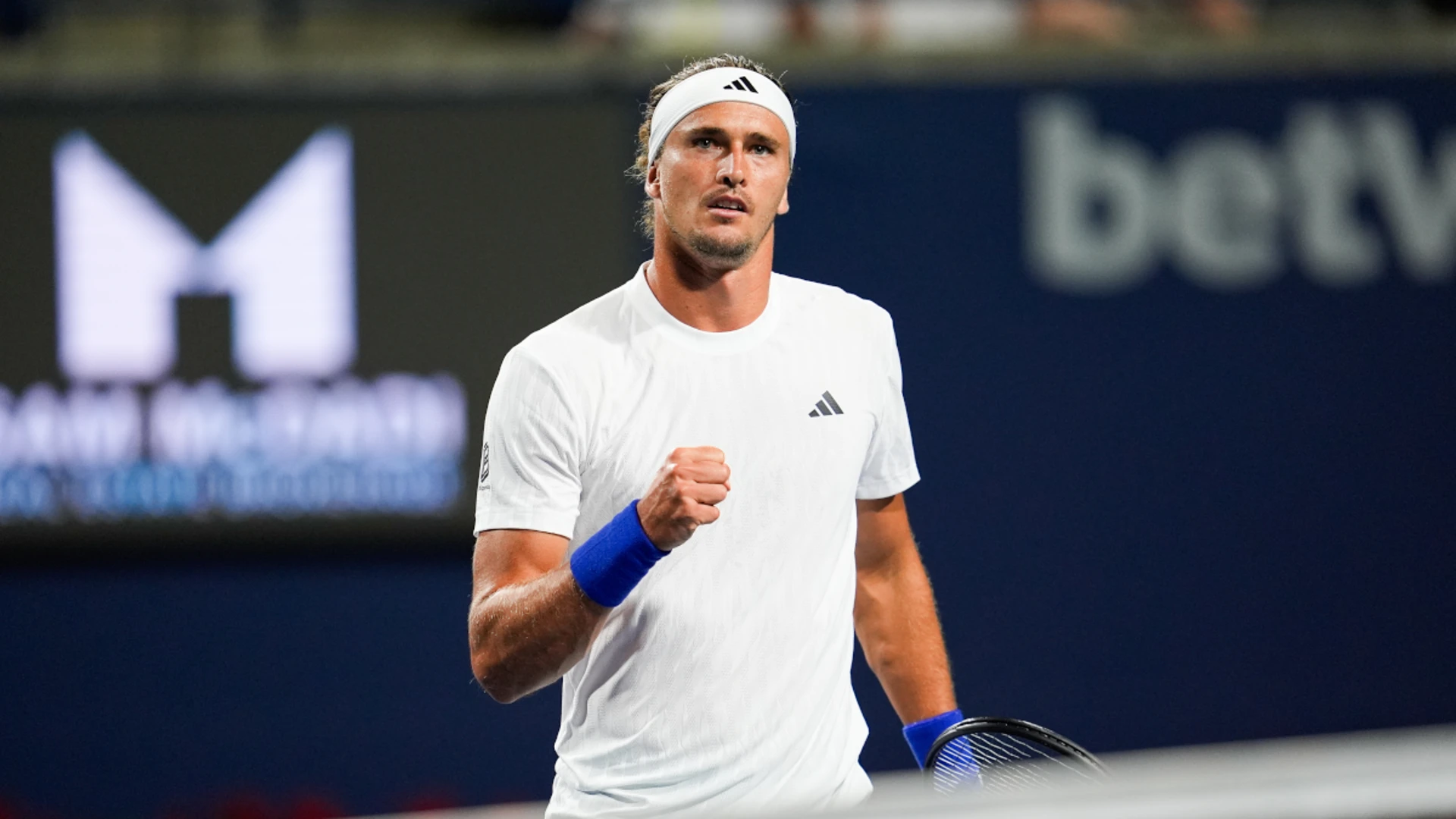 Zverev makes winning Toronto return after a month off court