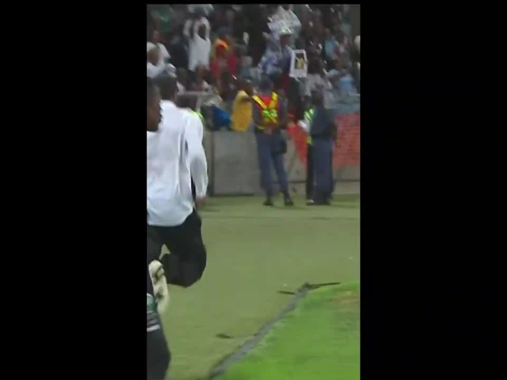 Lifting Rele like a trophy...