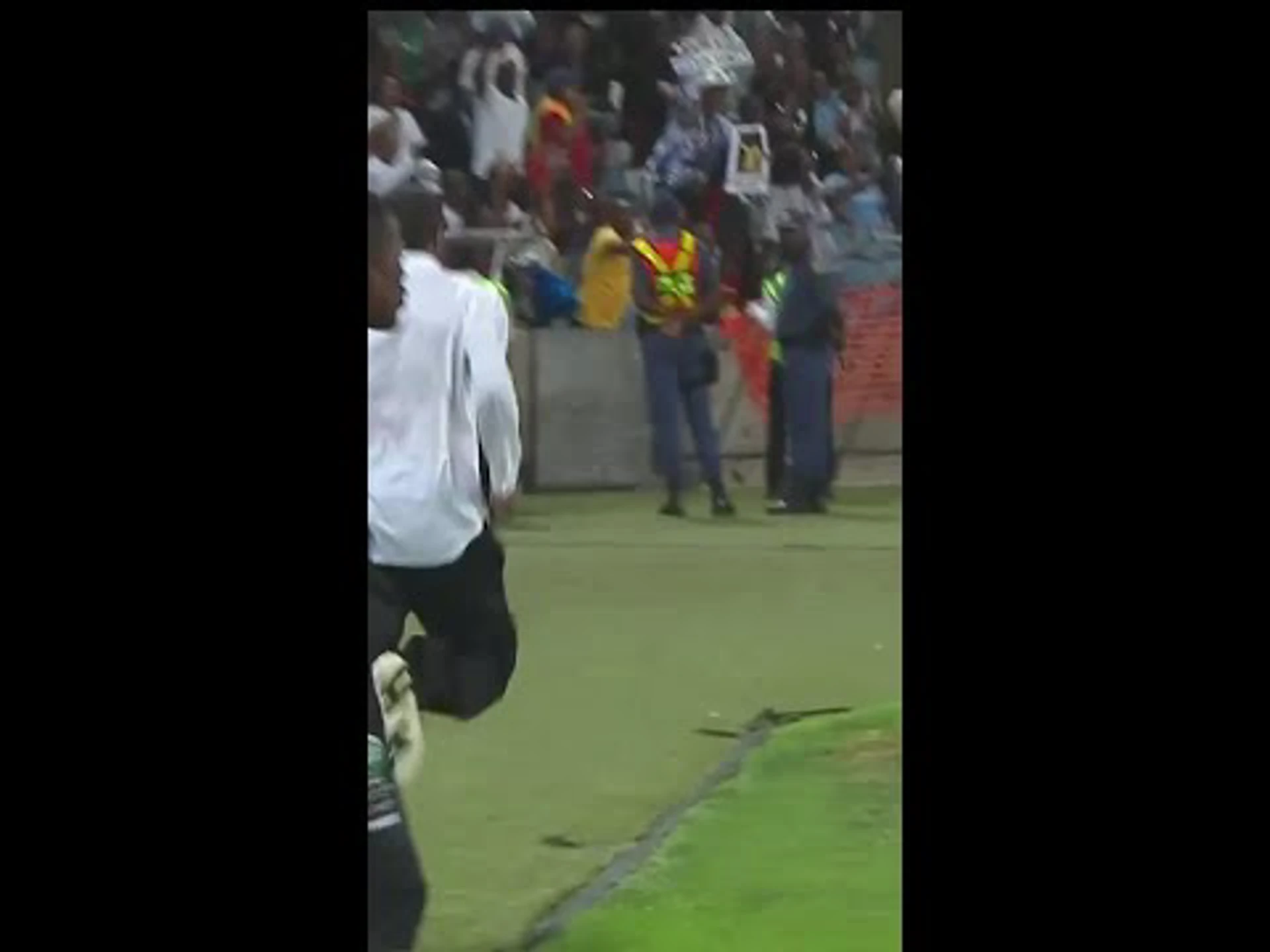 Lifting Rele like a trophy...