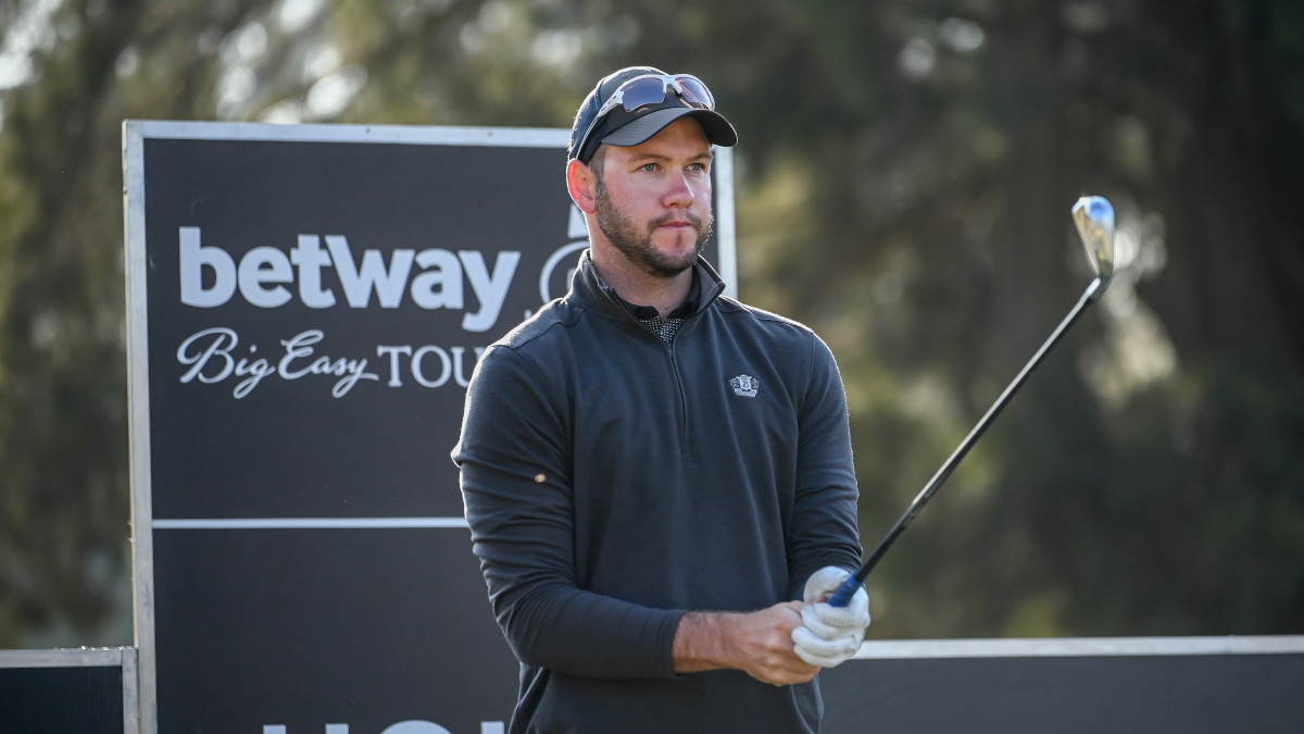 Amm and Mahoney tie first-round lead at Killarney