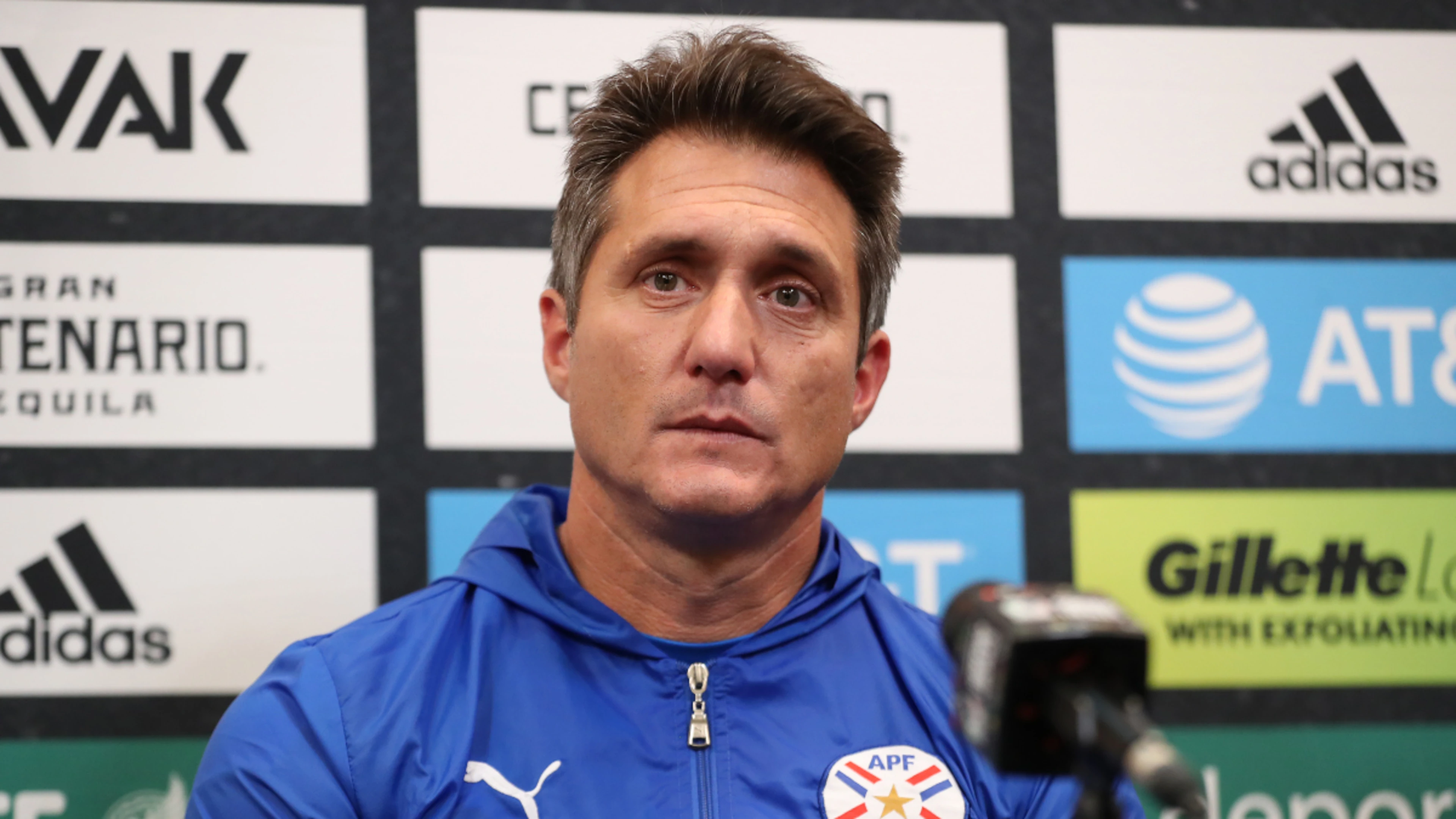 Paraguay fire Barros Schelotto after poor start to World Cup qualifiers