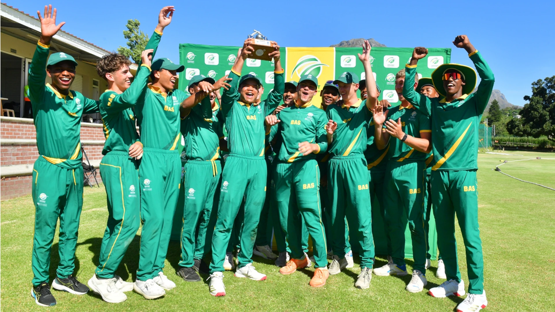 Hansen, Bosman help SA u19 win England YODI series