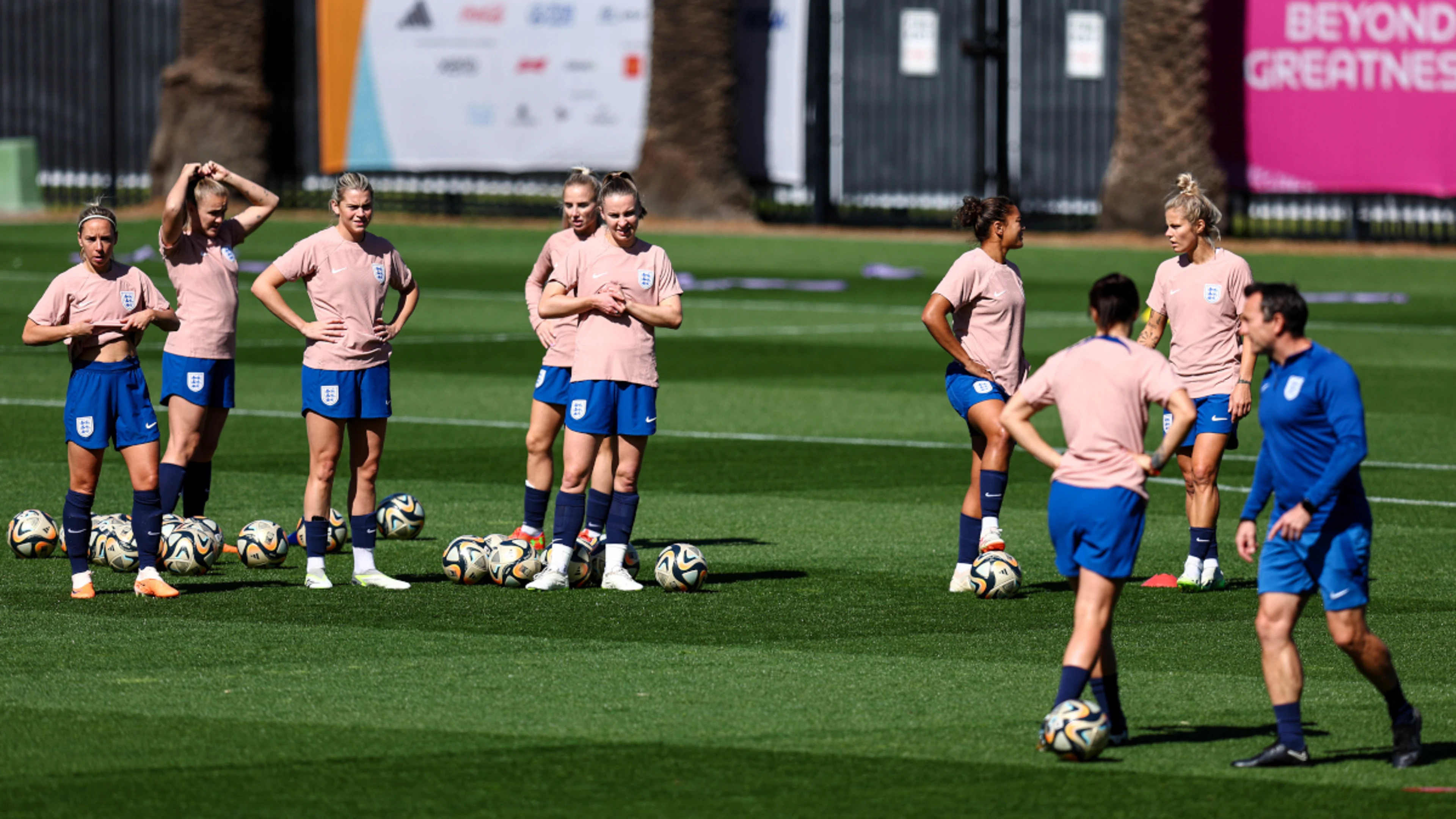 Clash of styles as England, Spain eye Women's World Cup summit