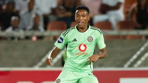 Mofokeng & Mabasa inspire Pirates to victory in Cape Town