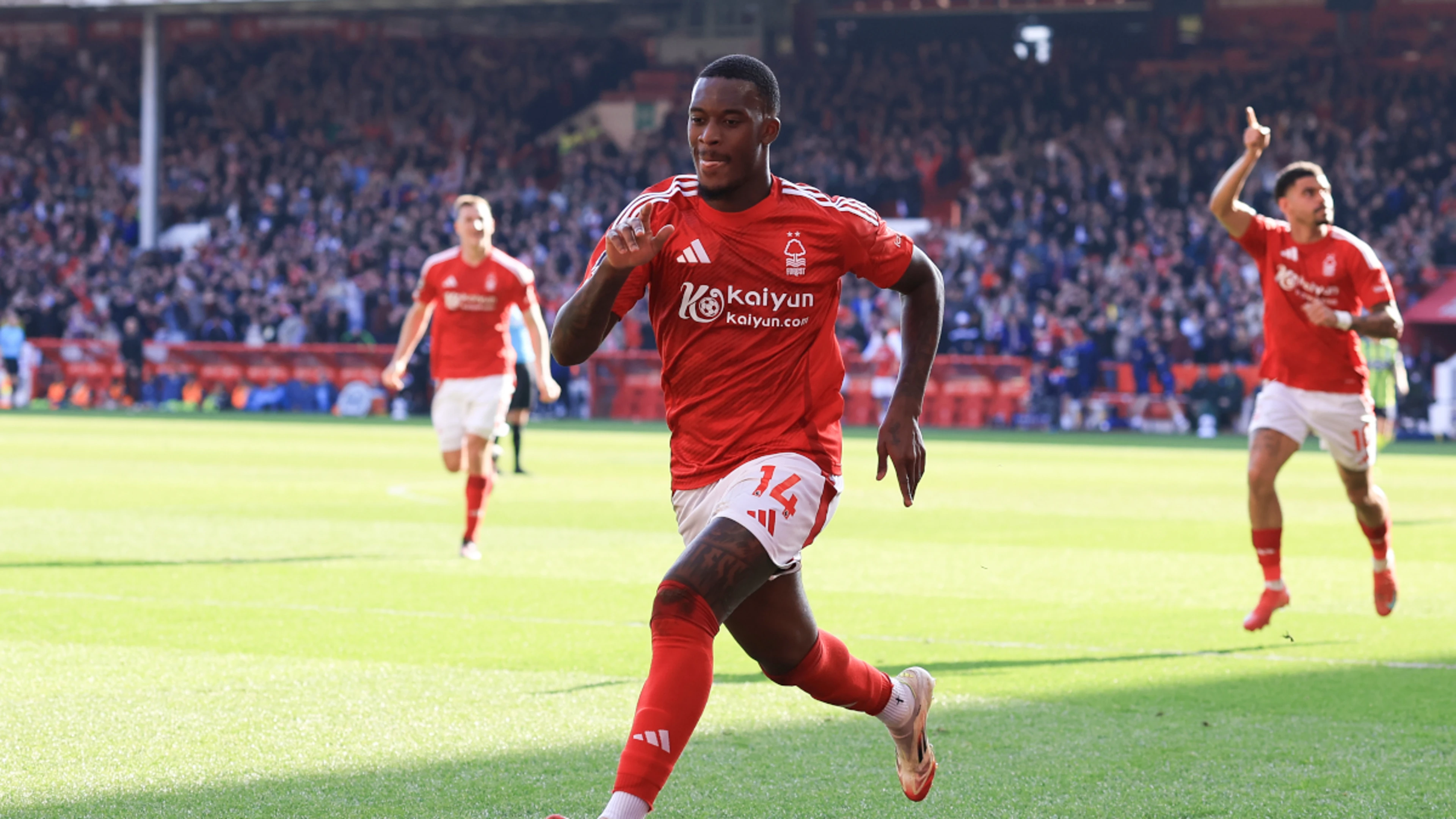 Forest beat Man City in a top four showdown