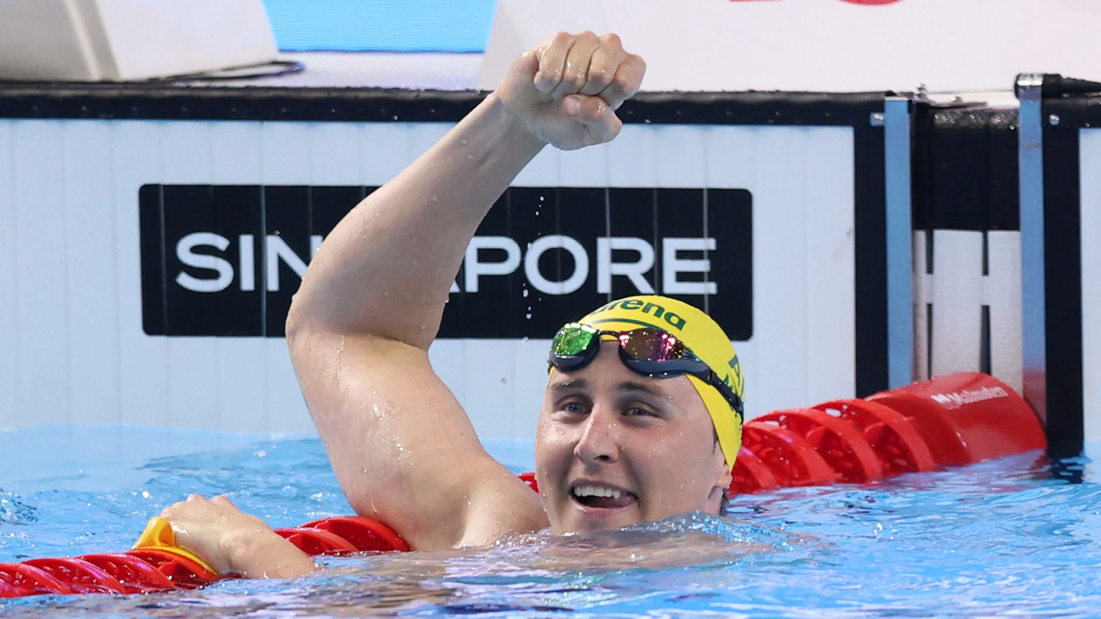 New dad McEvoy 'unreal' world swimming gold to Olympic title