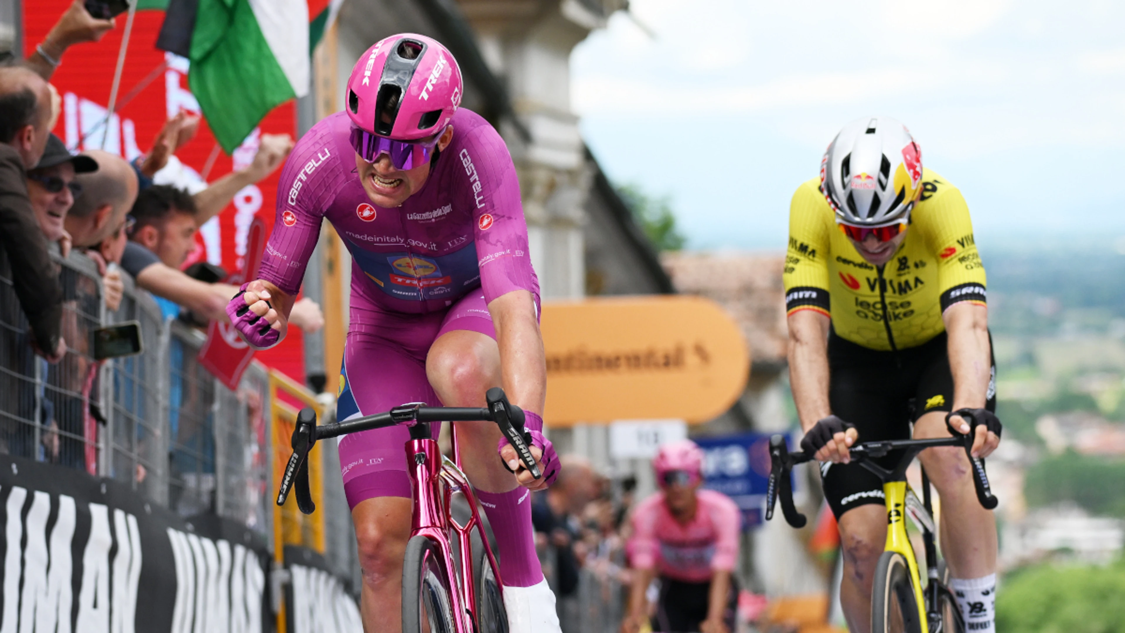 Pedersen wins Giro stage 13 as Del Toro extends lead